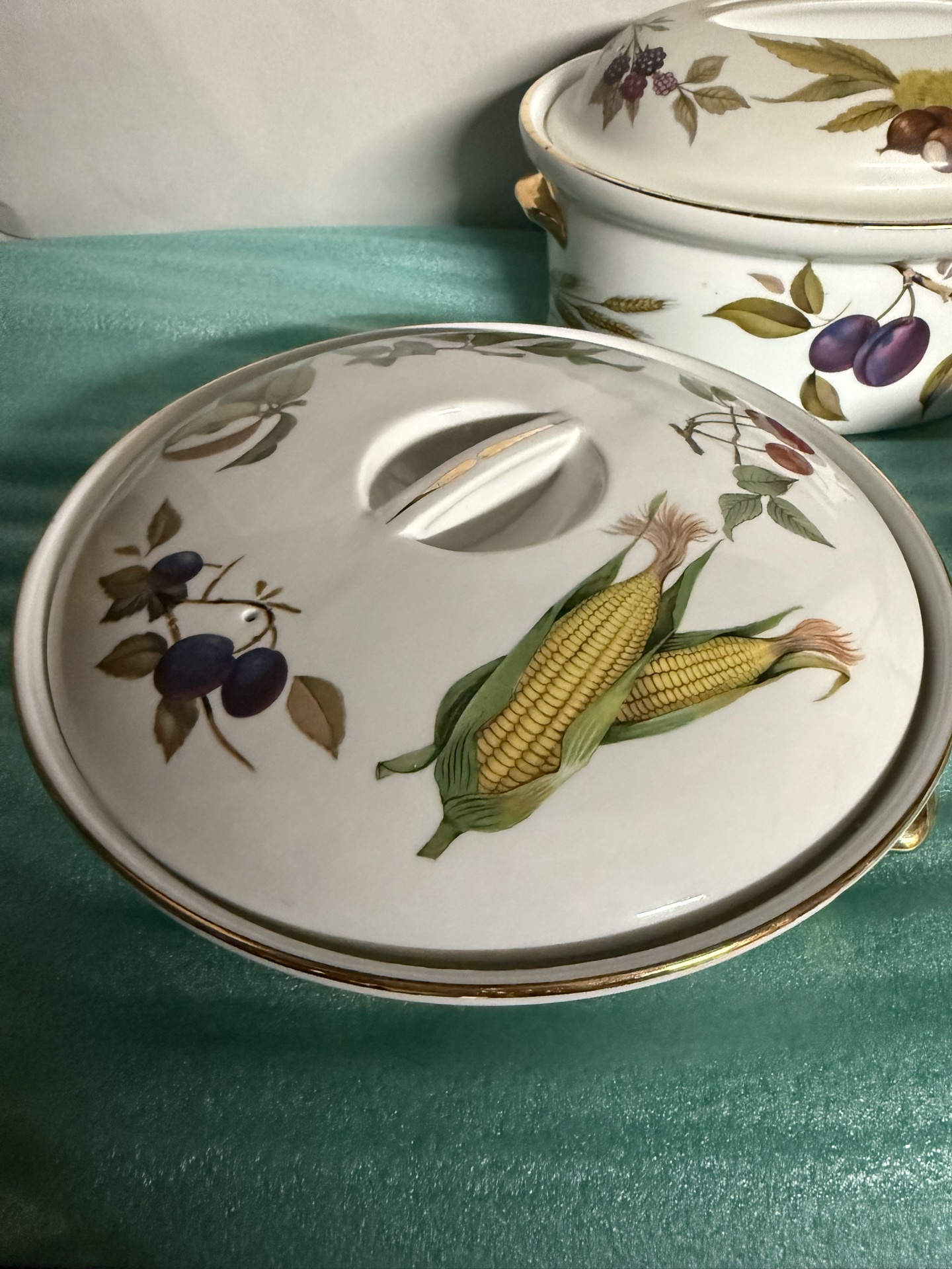 Six-piece Royal Worcester Evesham Covered Casseroles - image 3 of 8