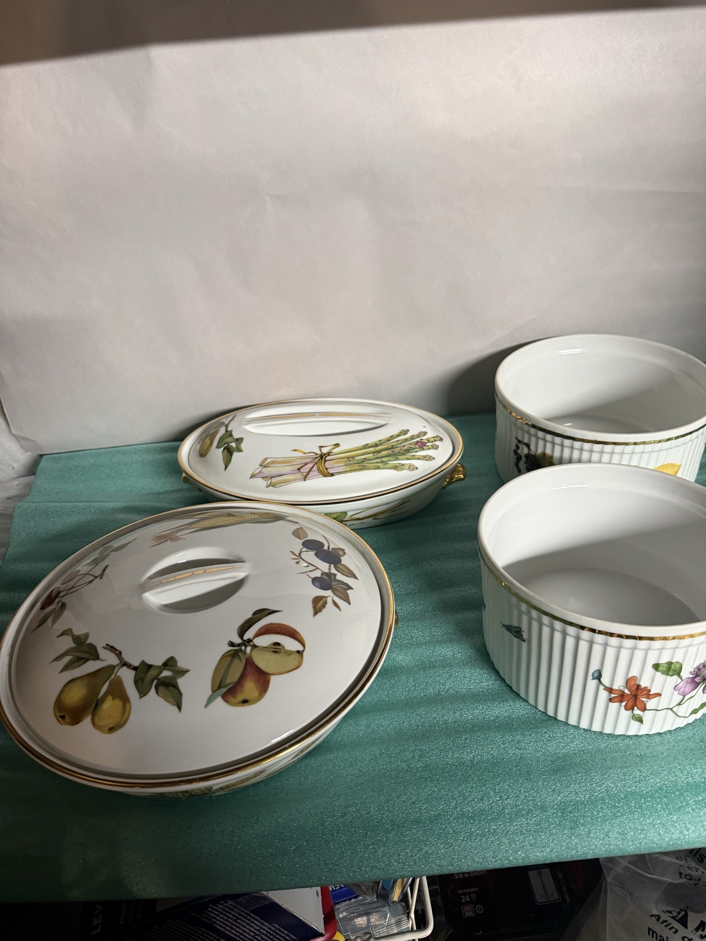 Royal Worcester porcelain lidded bowls and covered dishes with fruit and asparagus motifs - image 1 of 10