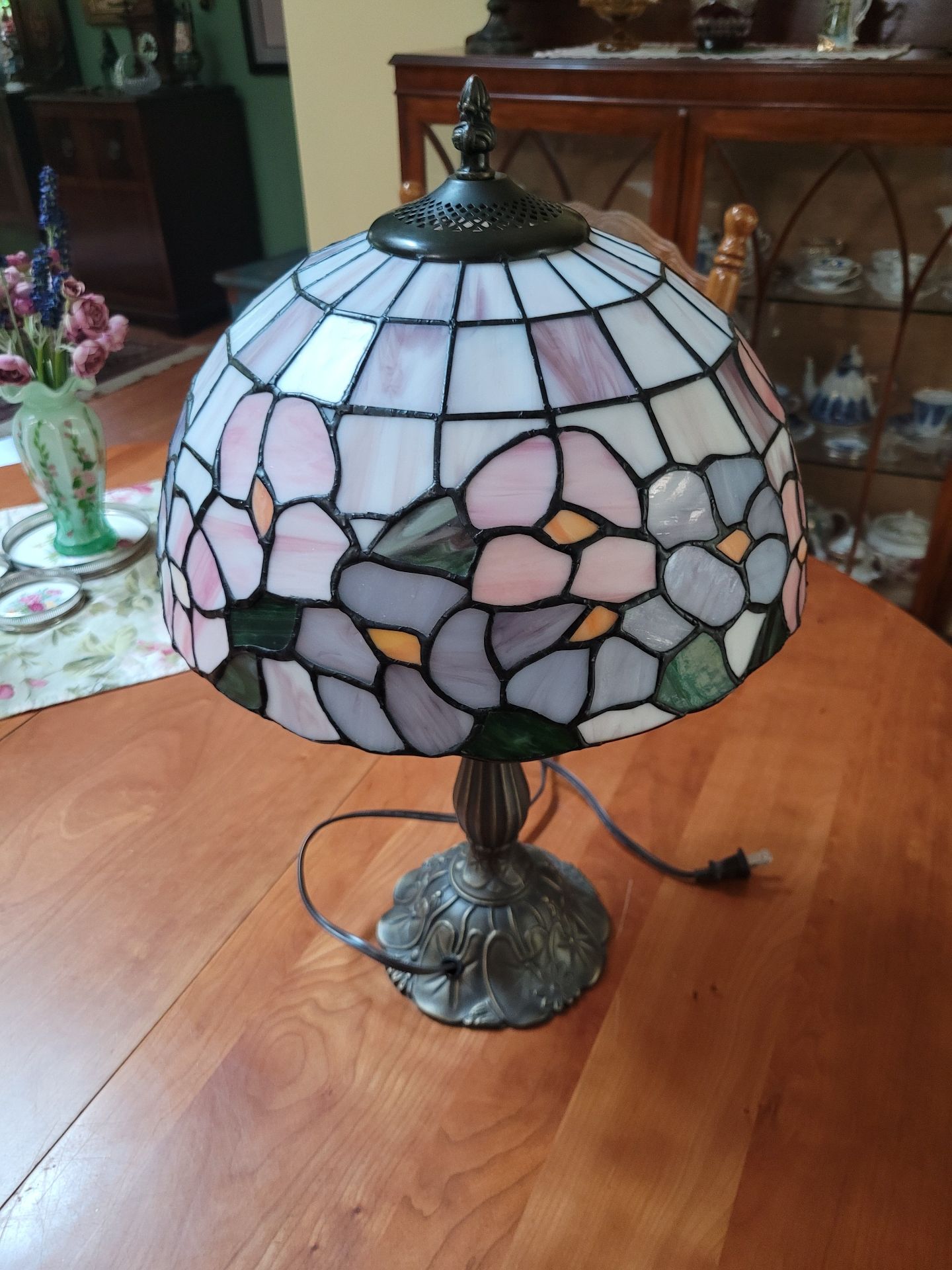Stained Glass Floral Table Lamp - image 2 of 5