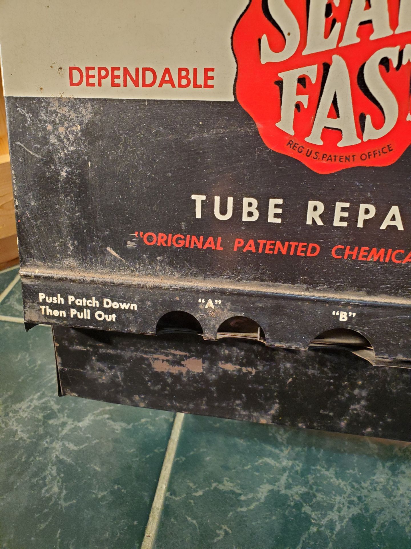 Seal Fast Store/Gas Station Display - image 3 of 11