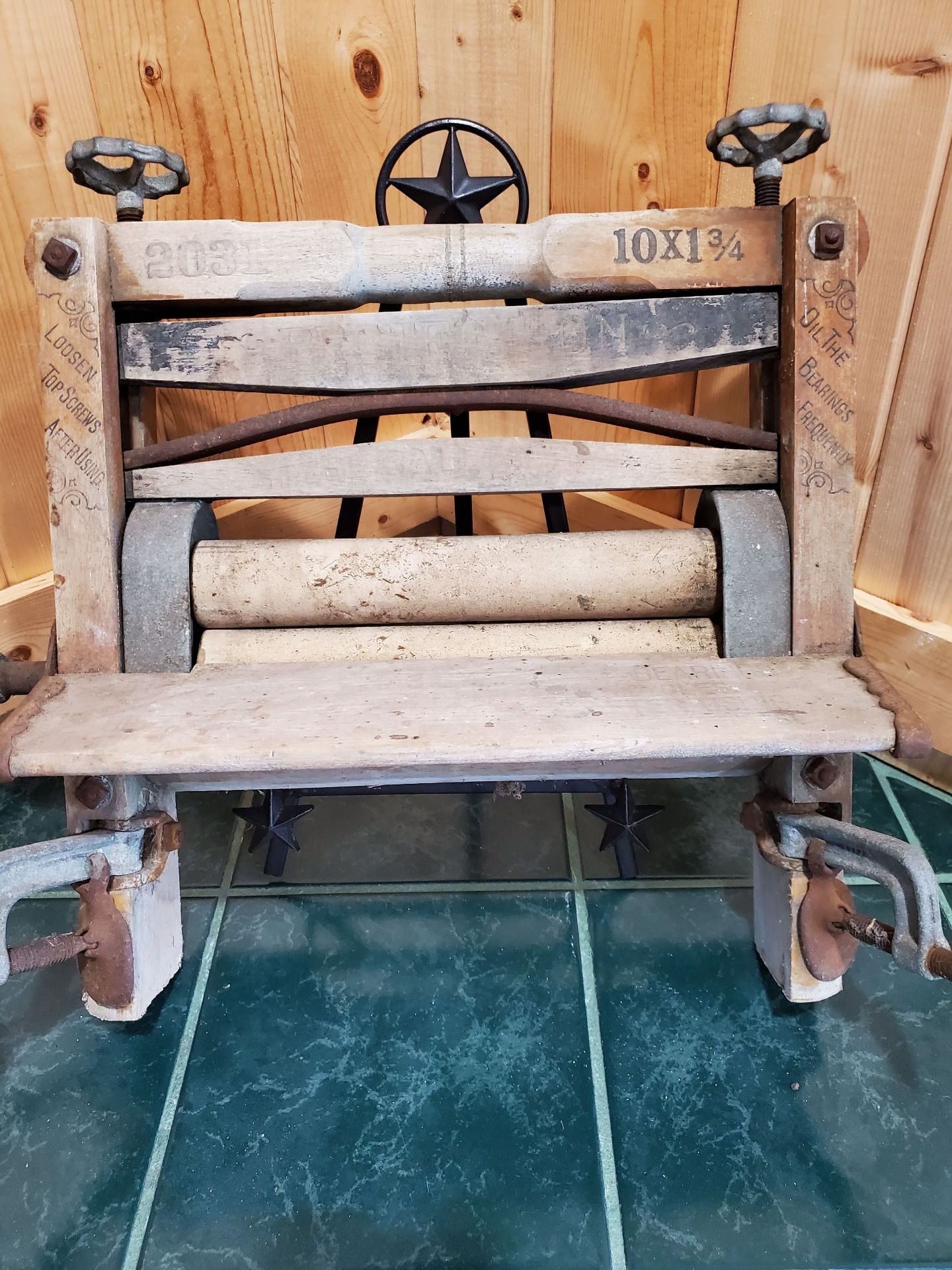Wash Tub Wringer. - image 5 of 7