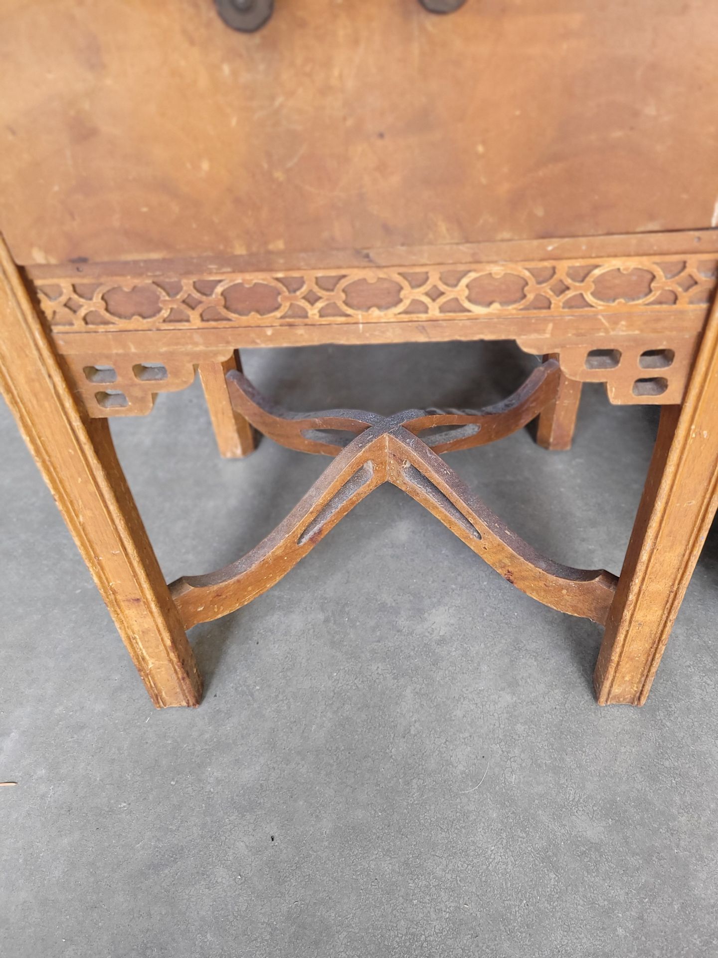 Vintage/Antique Petite Tables - image 7 of 9