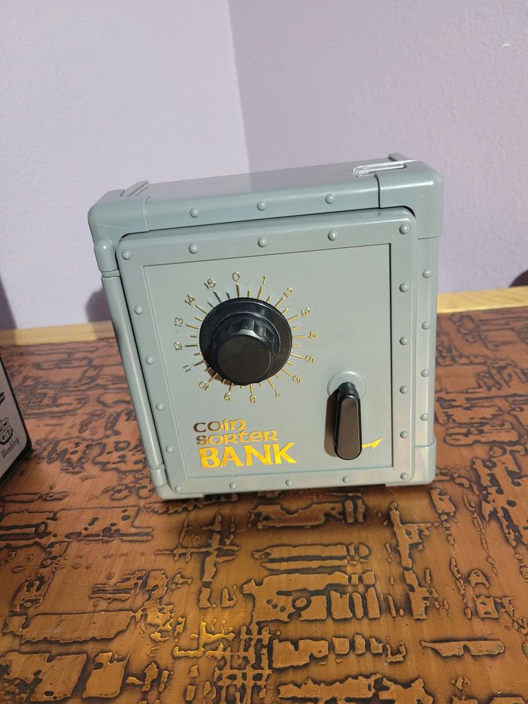 Toy Slot Machine And Coin Sorter Bank - image 4 of 5