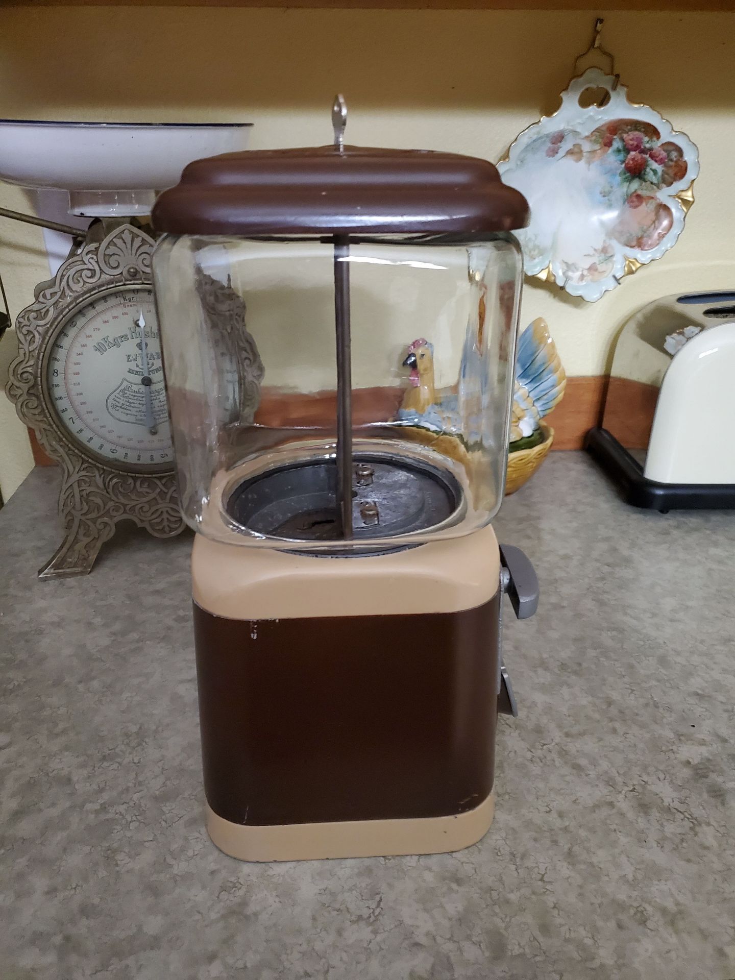 1 Cent Peanut Dispenser. - image 2 of 6