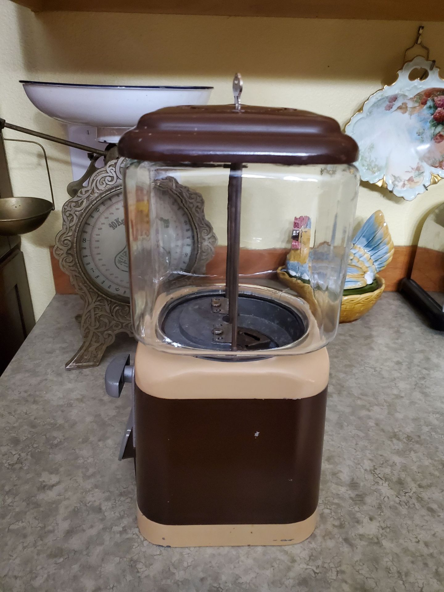 1 Cent Peanut Dispenser. - image 4 of 6