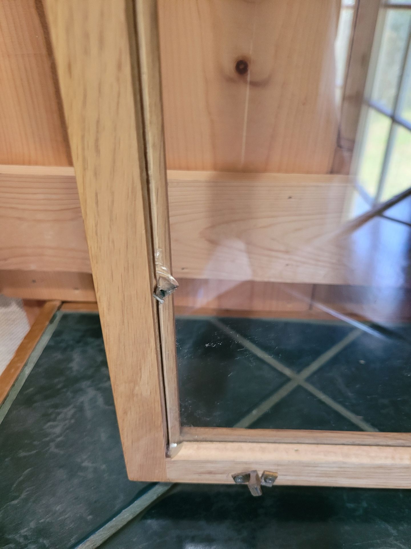 Small Wall Hanging Display Cabinet. - image 4 of 7