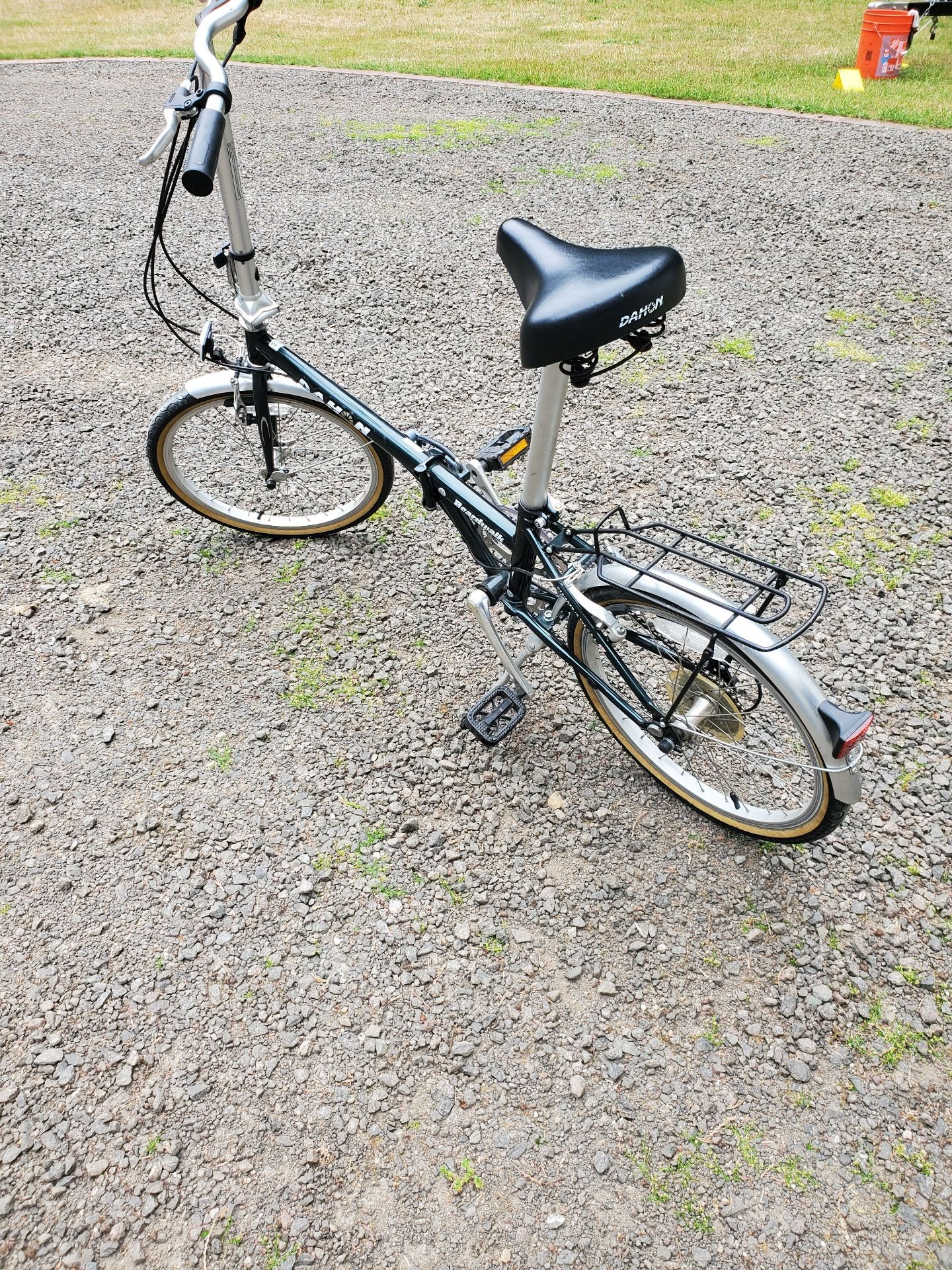 Dahon Boardwalk Folding Bike - image 1 of 7
