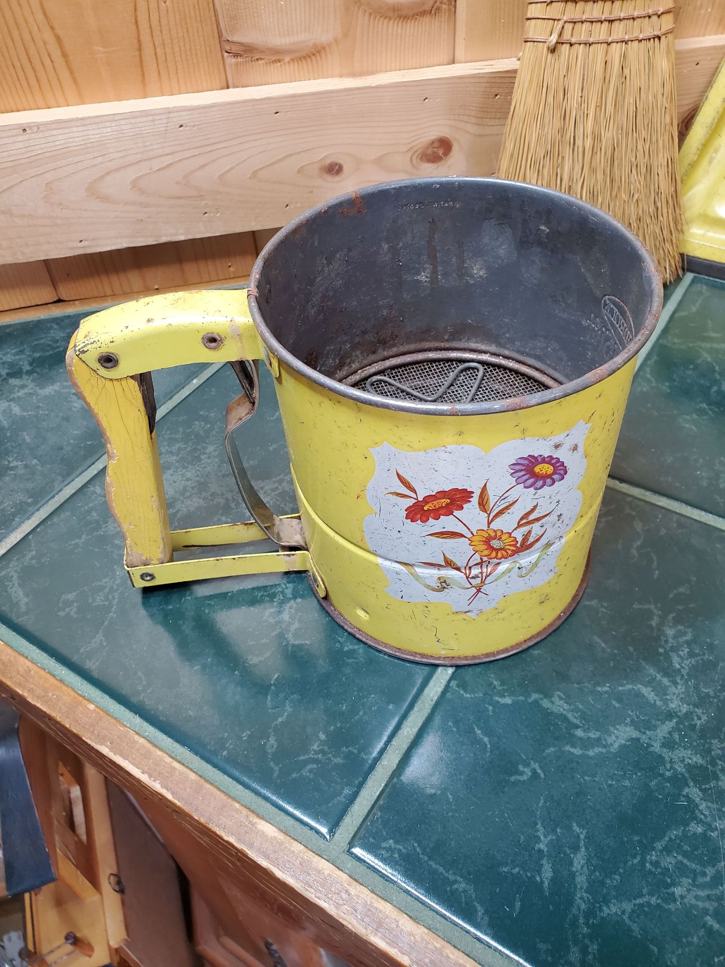 Another Handy Vintage Lot - image 2 of 8