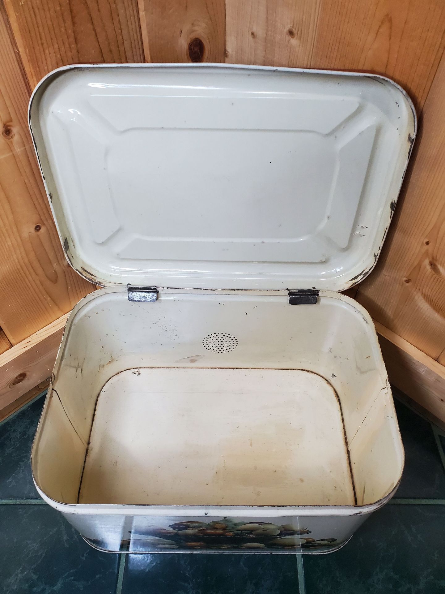 Vintage Bread Box. - image 4 of 7