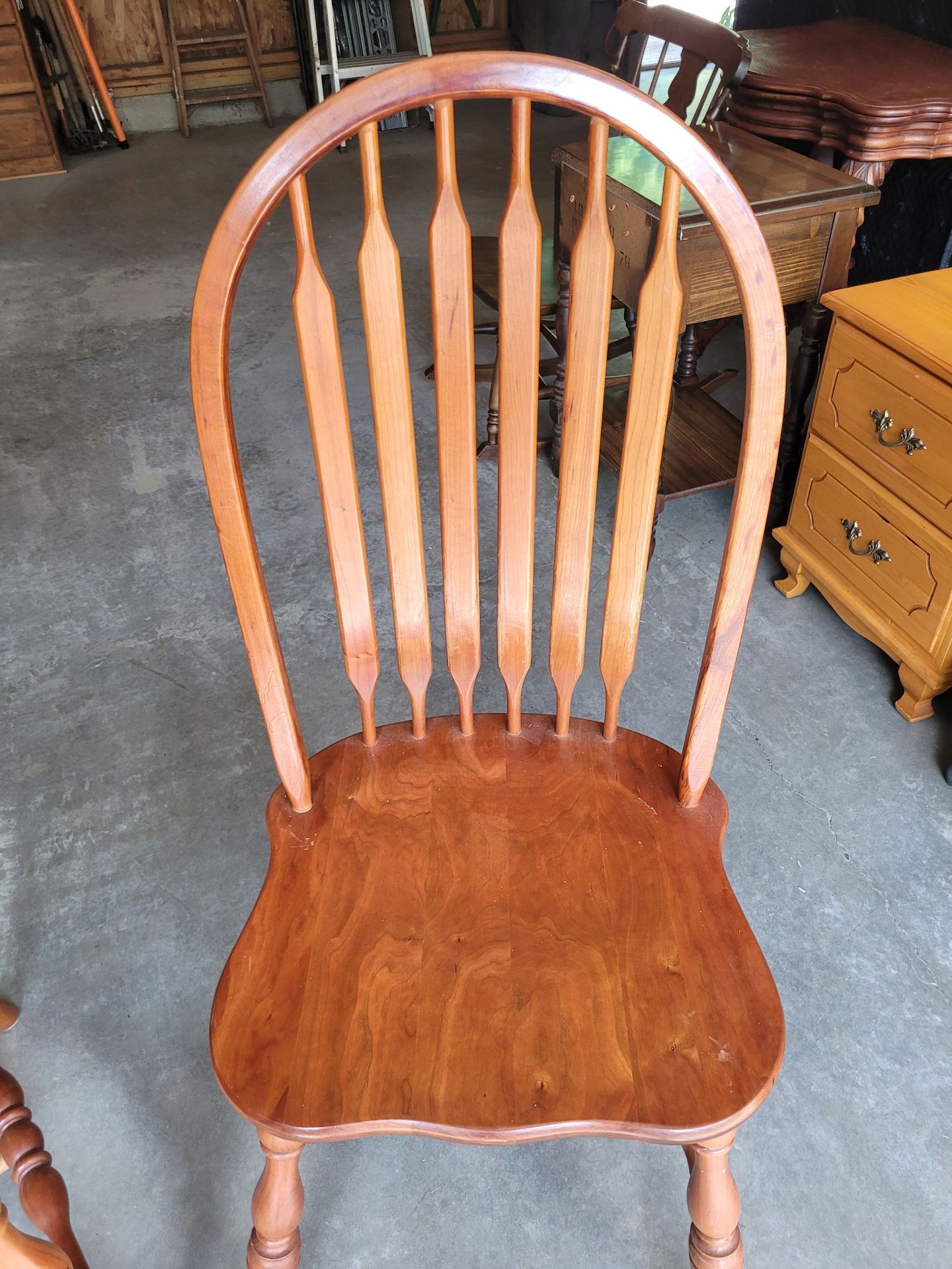 Amish Chairs. - image 3 of 4