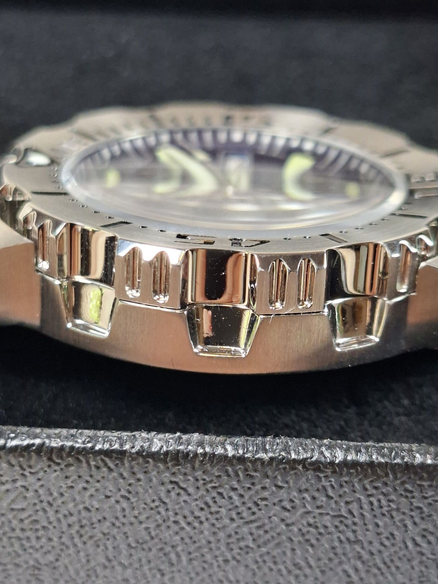 Heimdallr Automatic Diver Watch with Box and Documents - image 7 of 7