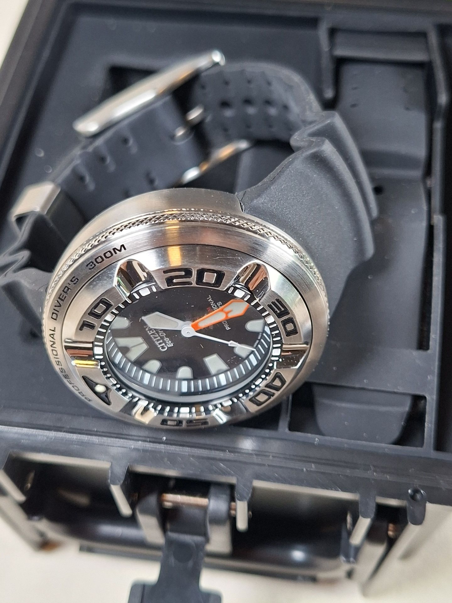 Citizen Eco-Drive BJ8050-08E Professional Diver's 300M Wristwatch with Case and Manuals - image 10 of 13
