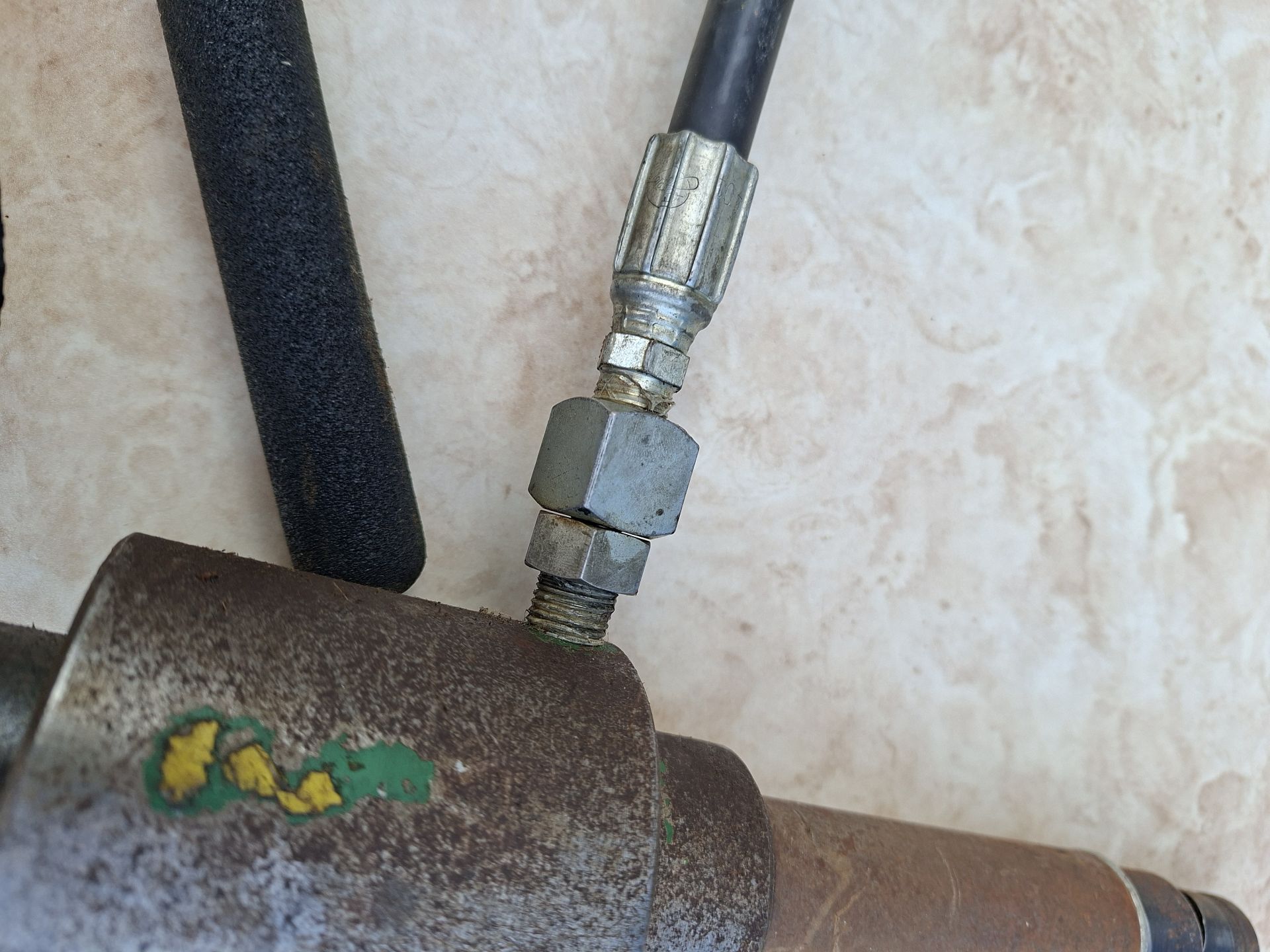 Enerpac Hydraulic Hand Pump and Cylinder - image 7 of 11