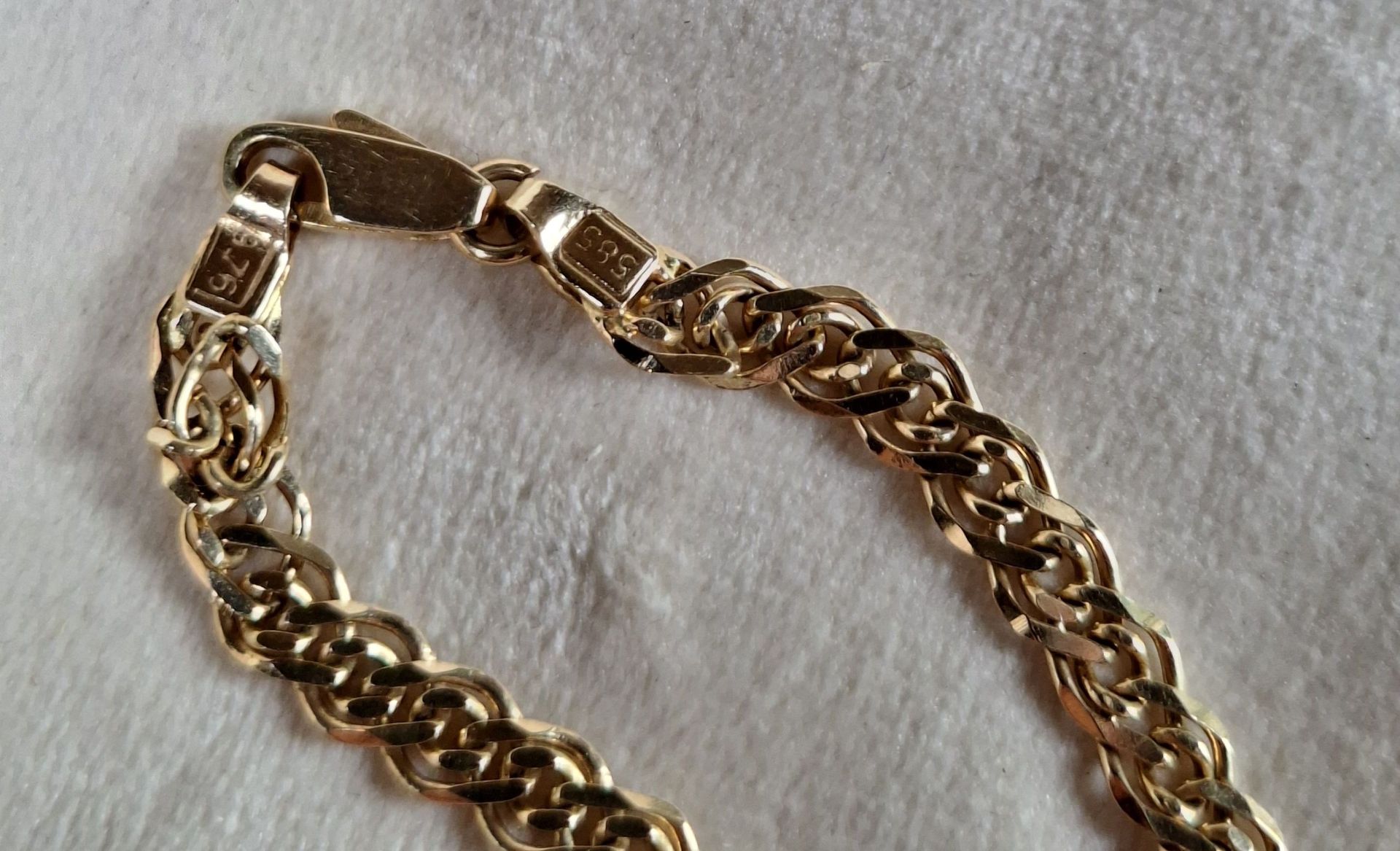 14K GOLD BRACELET, 7.23 GRAMS Stamped "585" - image 3 of 6