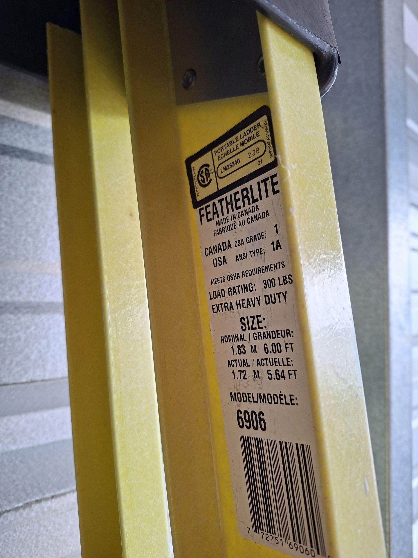 Featherlite Folding Step Ladder, 300lbs Load Rating, Heavy Duty - image 7 of 7