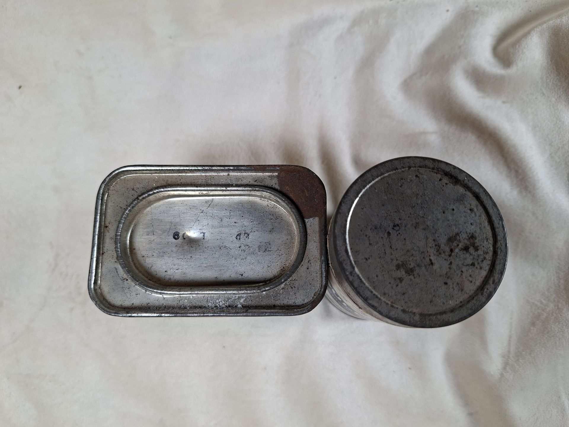 Vintage Boric Acid and Sulphur Metal Tins - image 6 of 6