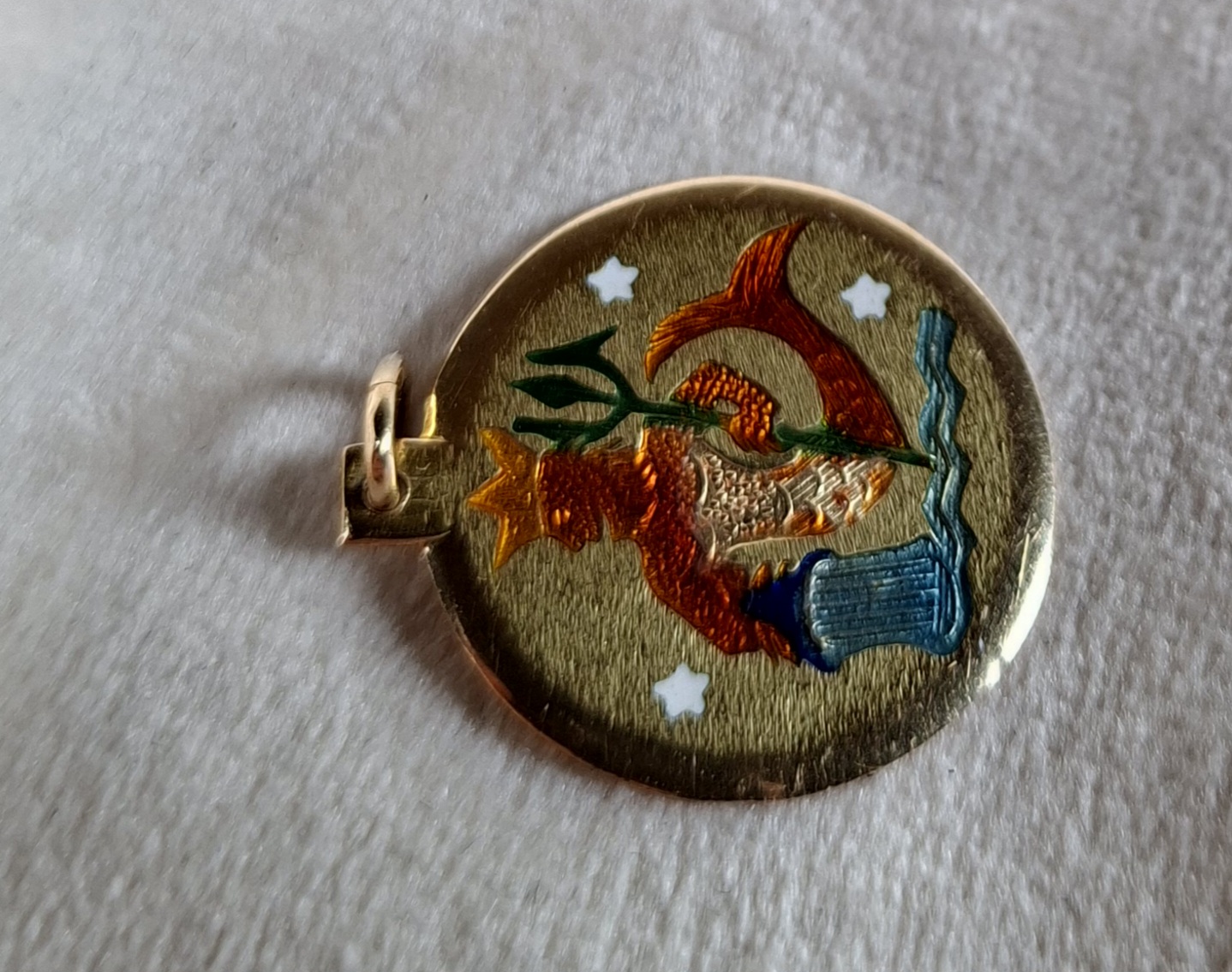 18K Gold Pisces Zodiac Pendant - image 5 of 5