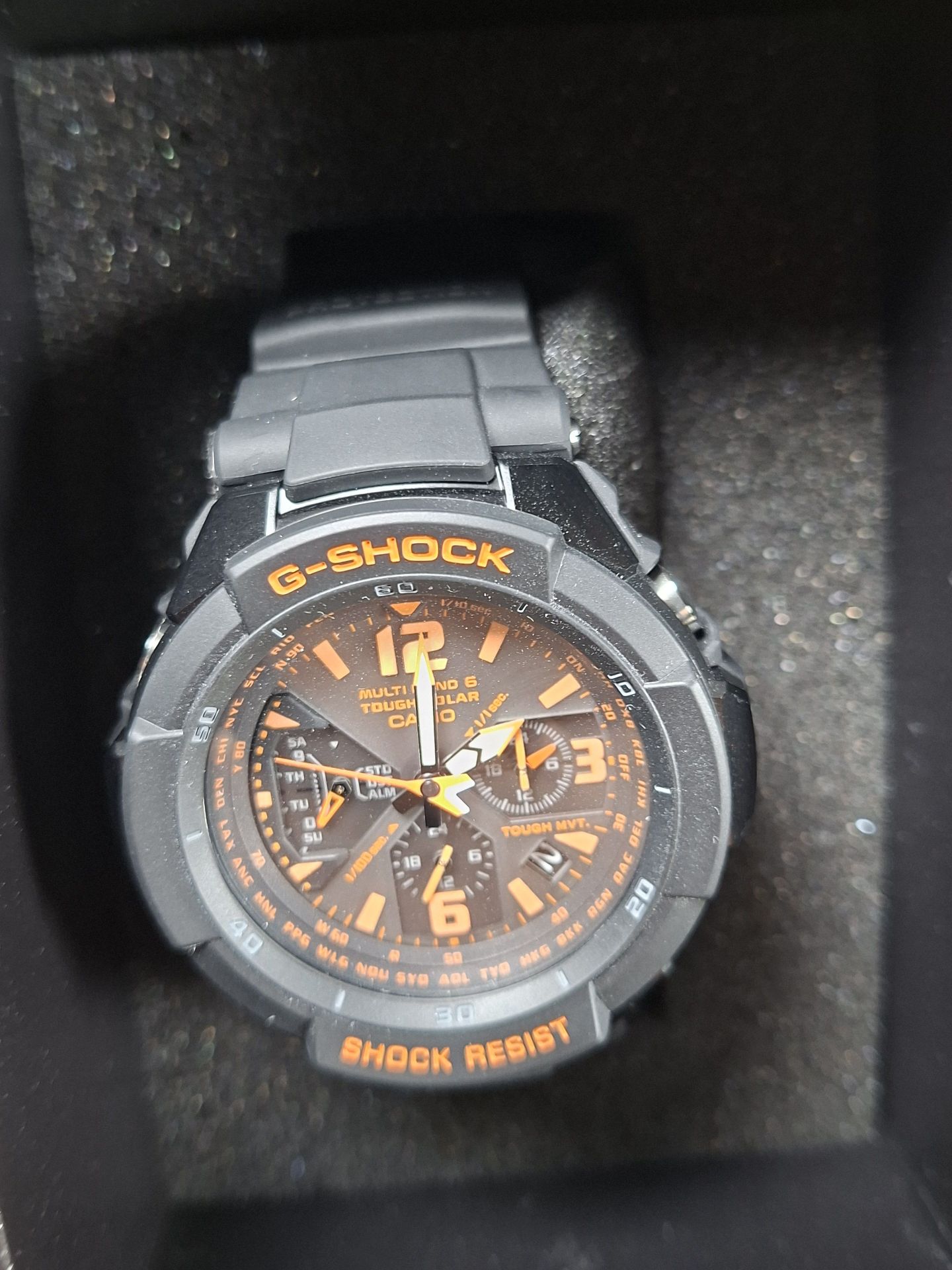 Casio G-Shock Analog Watch with Box and Manual - image 7 of 9