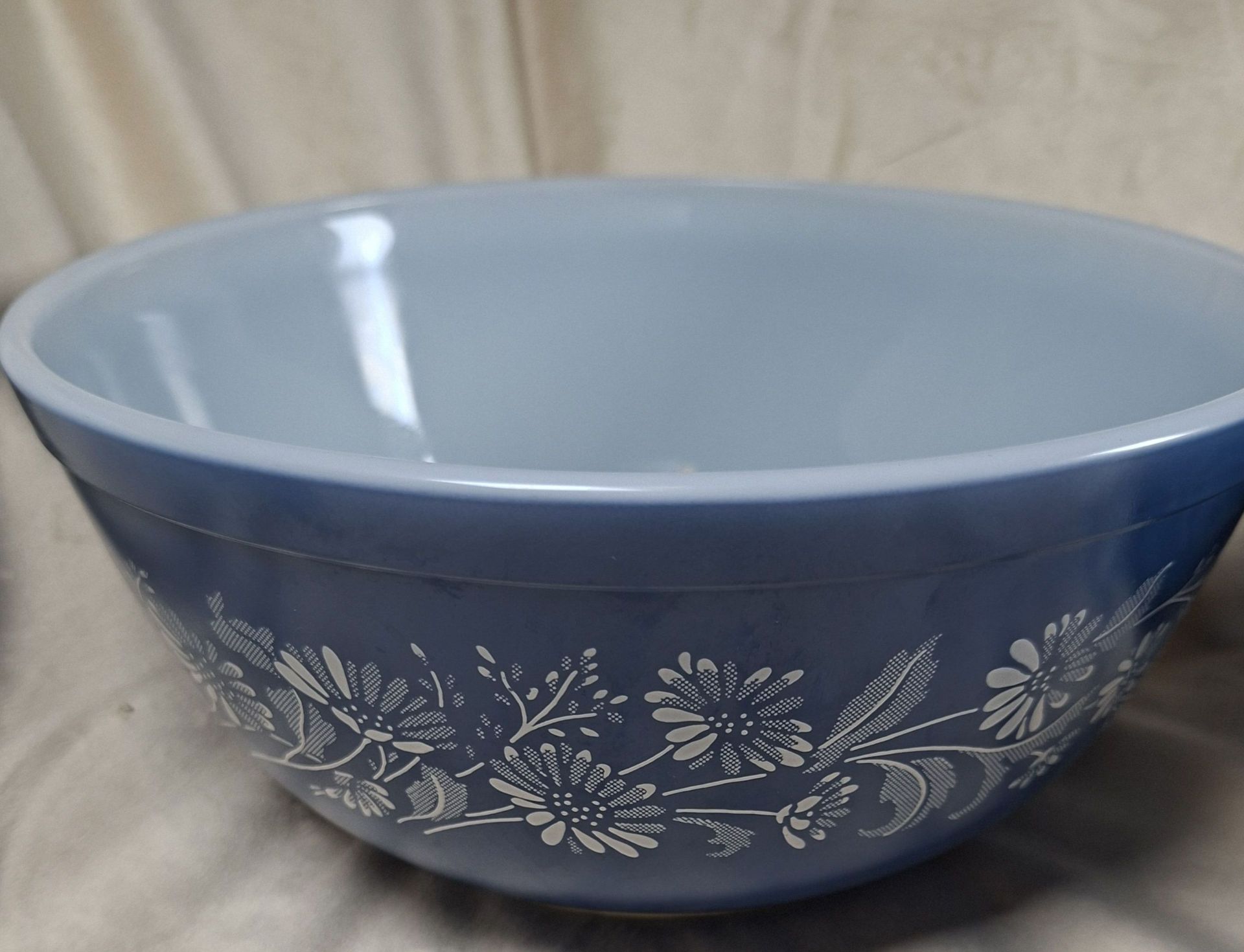 Pair of Pyrex Blue Mixing Bowls - image 2 of 8