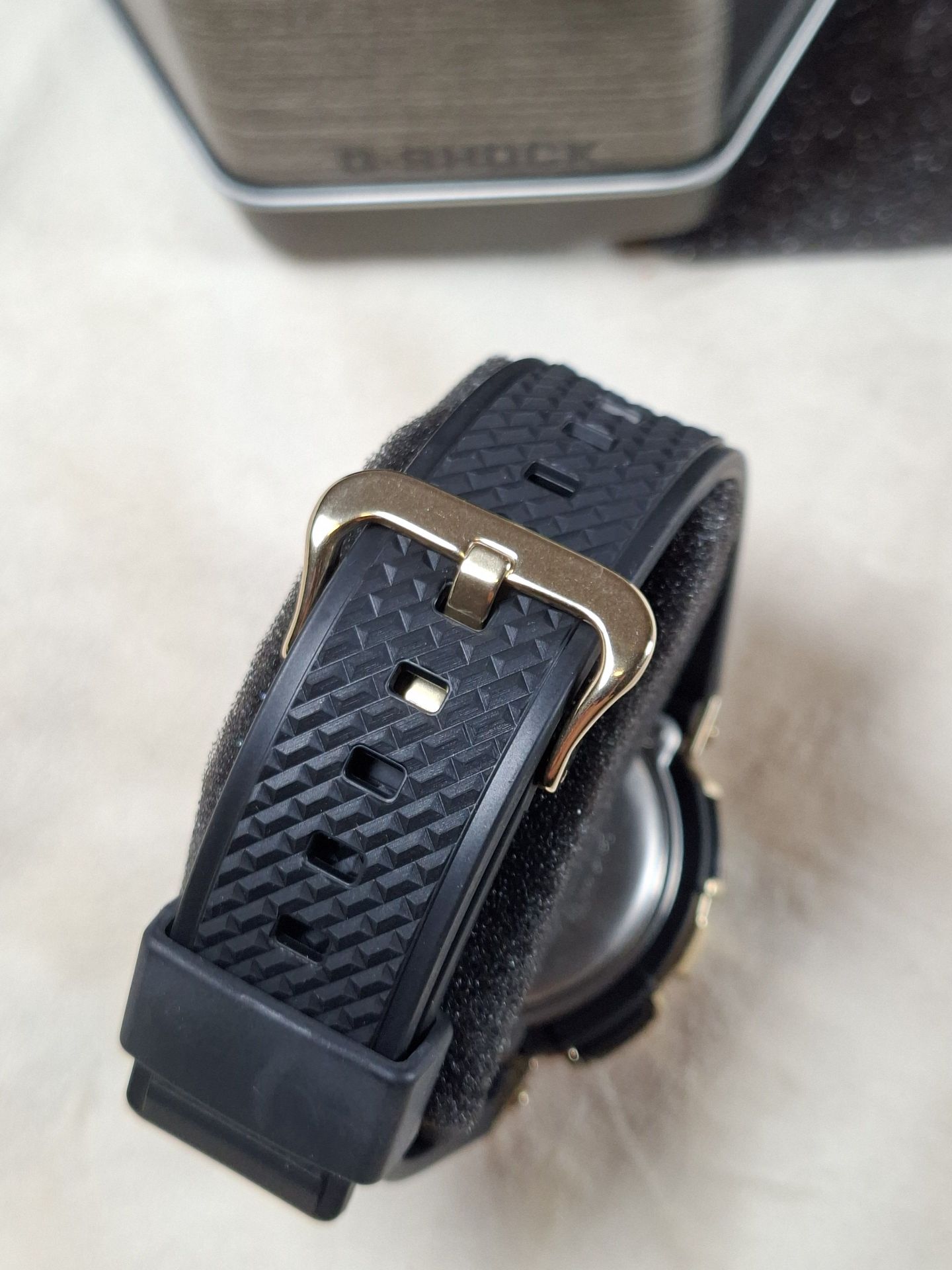 Casio G-Shock GM110G-1A9 Wristwatch with Box and Documentation - image 5 of 9