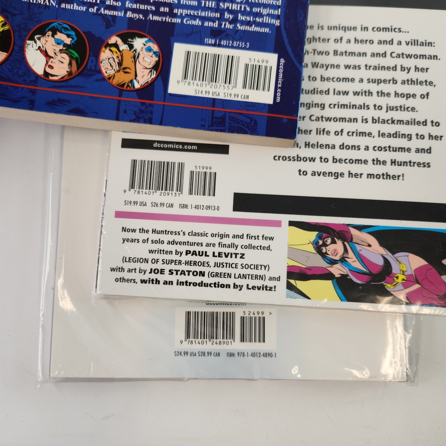 DC Comics Huntress Spirit Divine Right TPBs - image 4 of 5