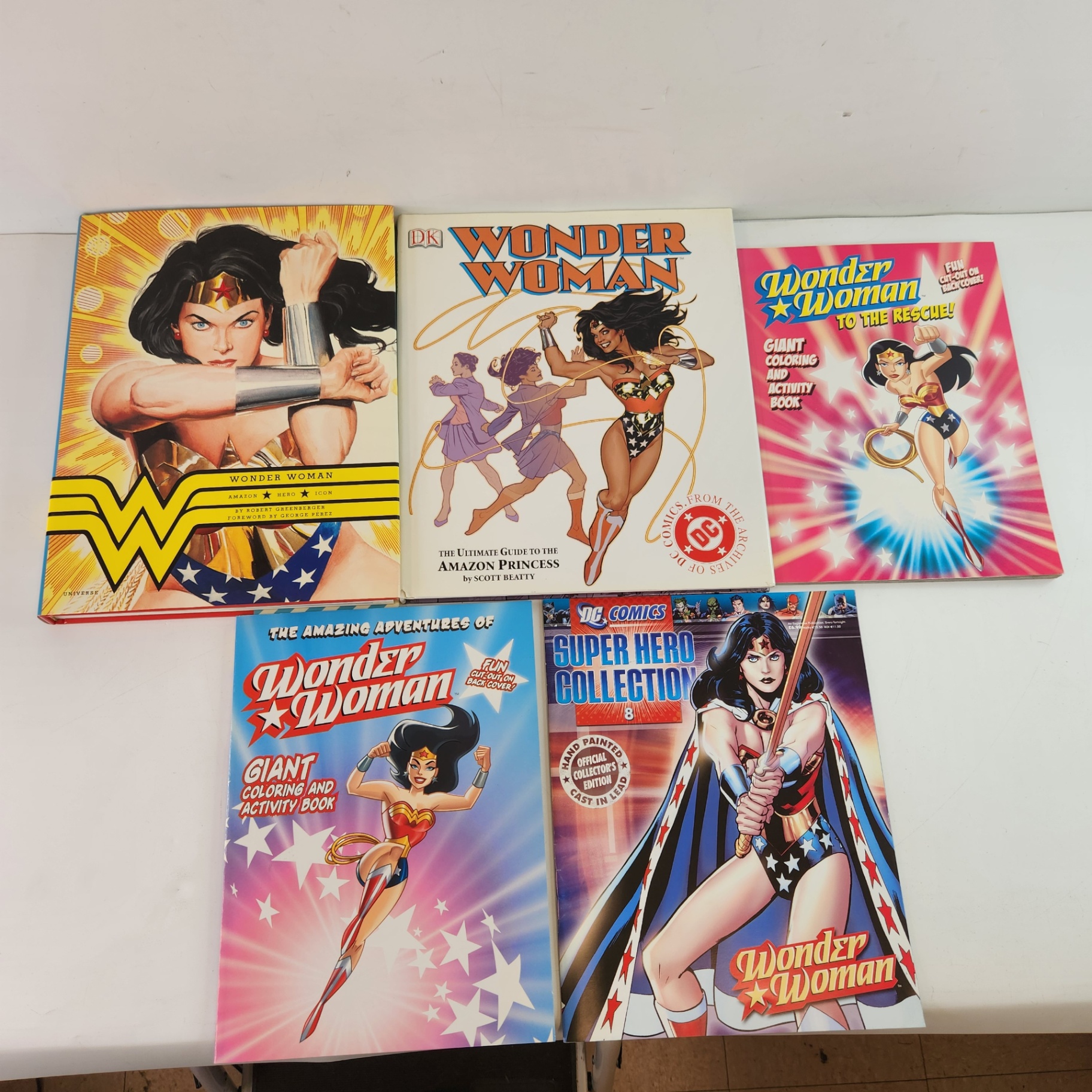 Wonder Woman Hardcovers, Coloring Books + Magazine - image 1 of 4