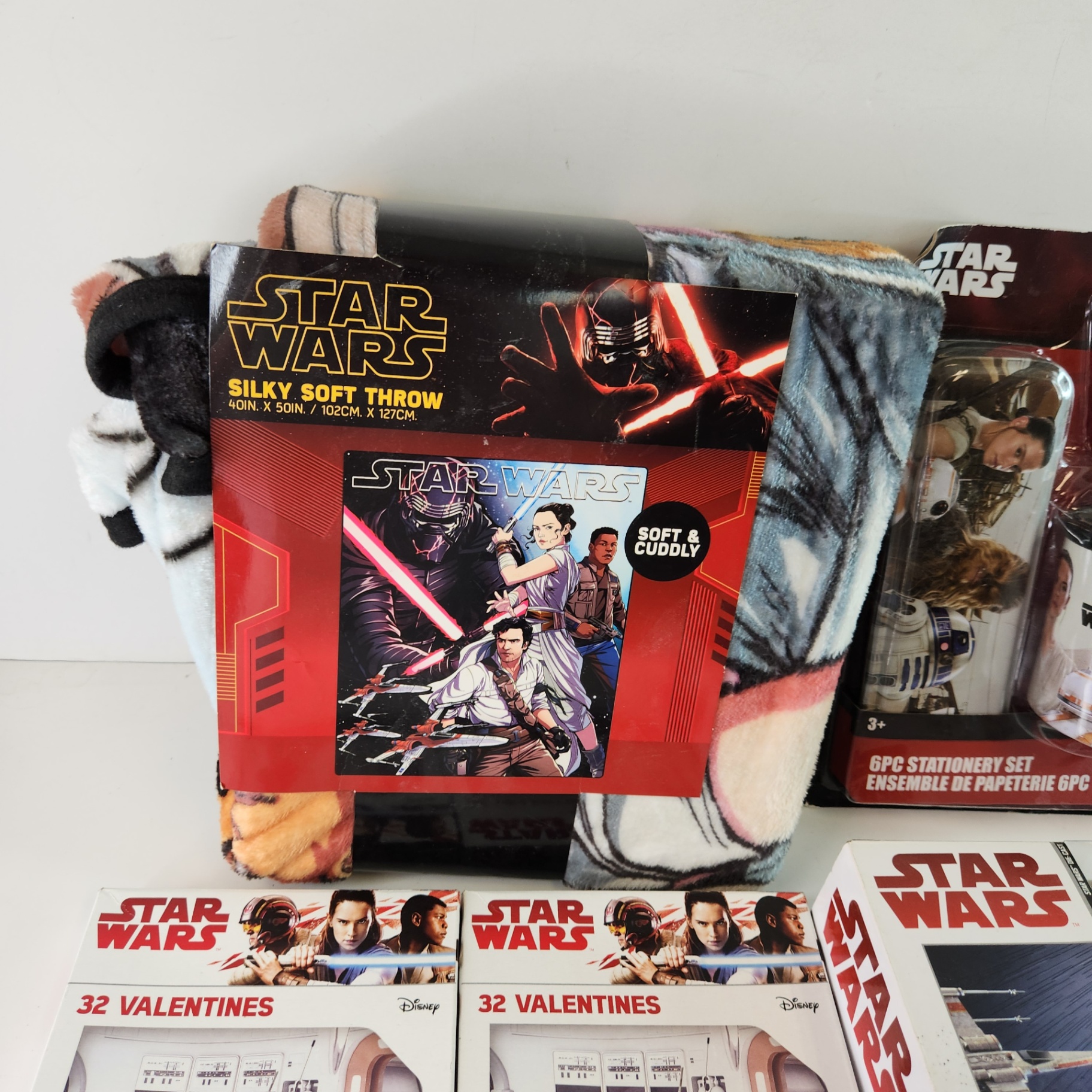 Star Wars Throw Blanket Valentines Cards Millenium Falcon Toy Stationery Set - image 3 of 5