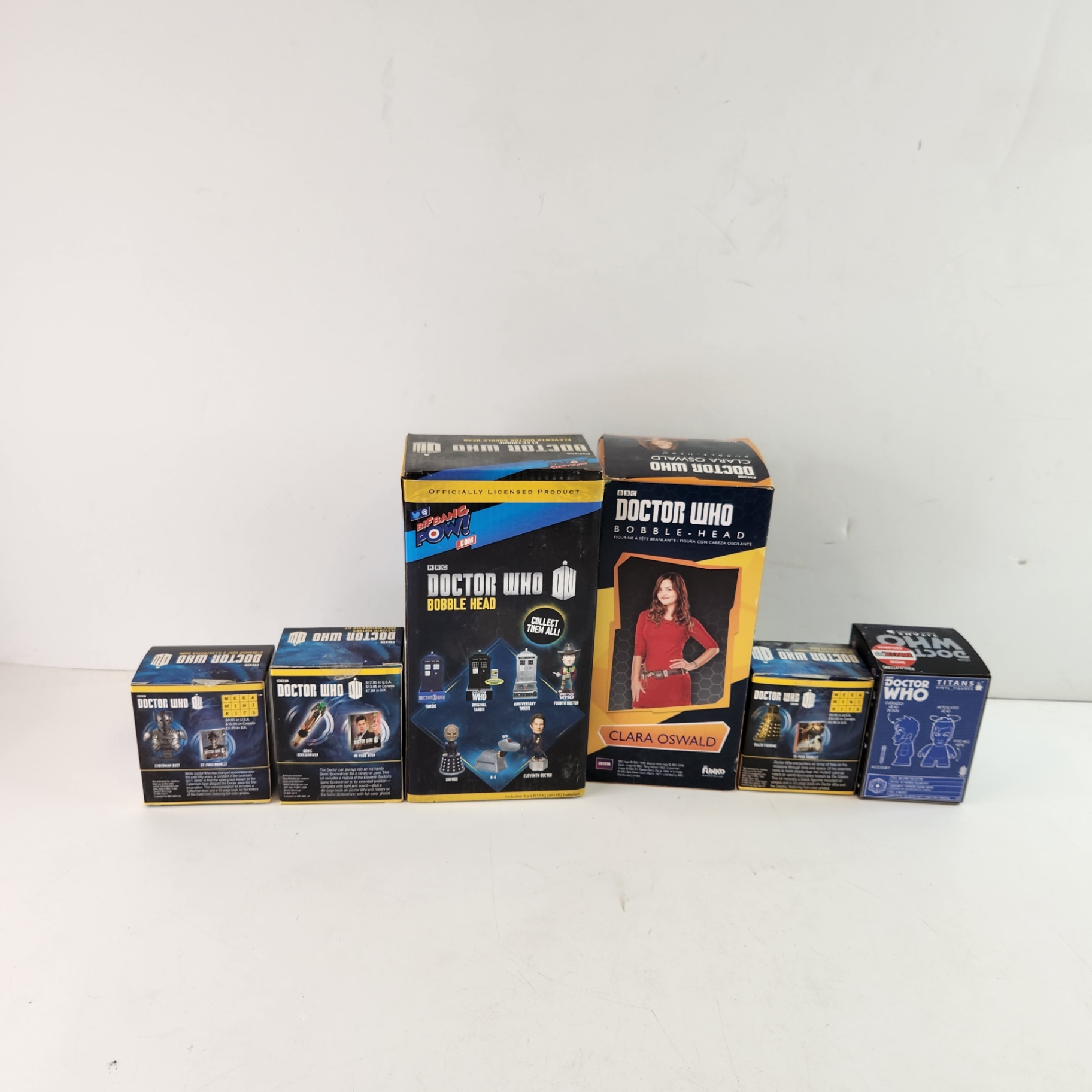 Doctor Who Clara Oswald Bobble Heads Dalek Tardis Action Figures - image 4 of 4