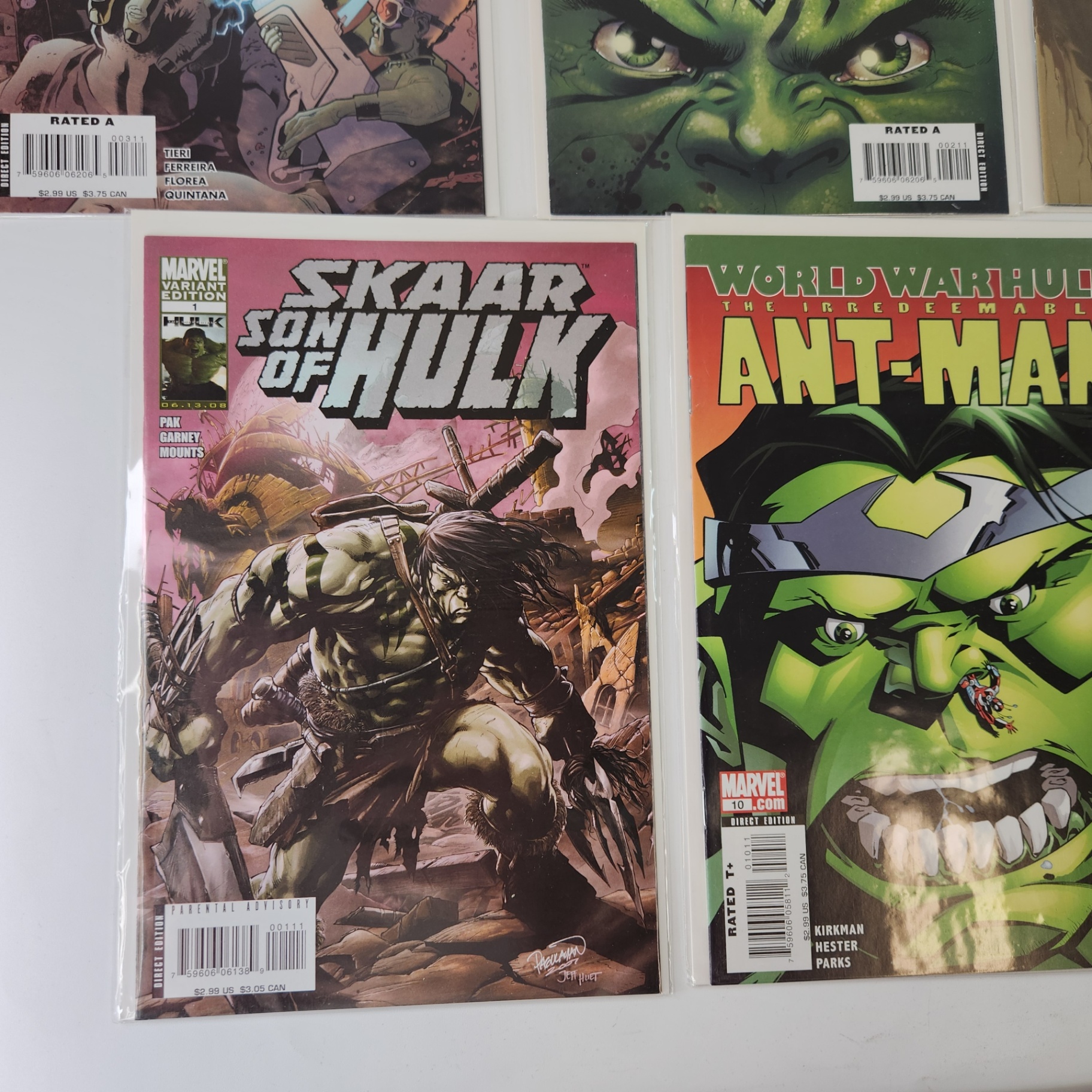 Various World War Hulk Comics - image 2 of 4