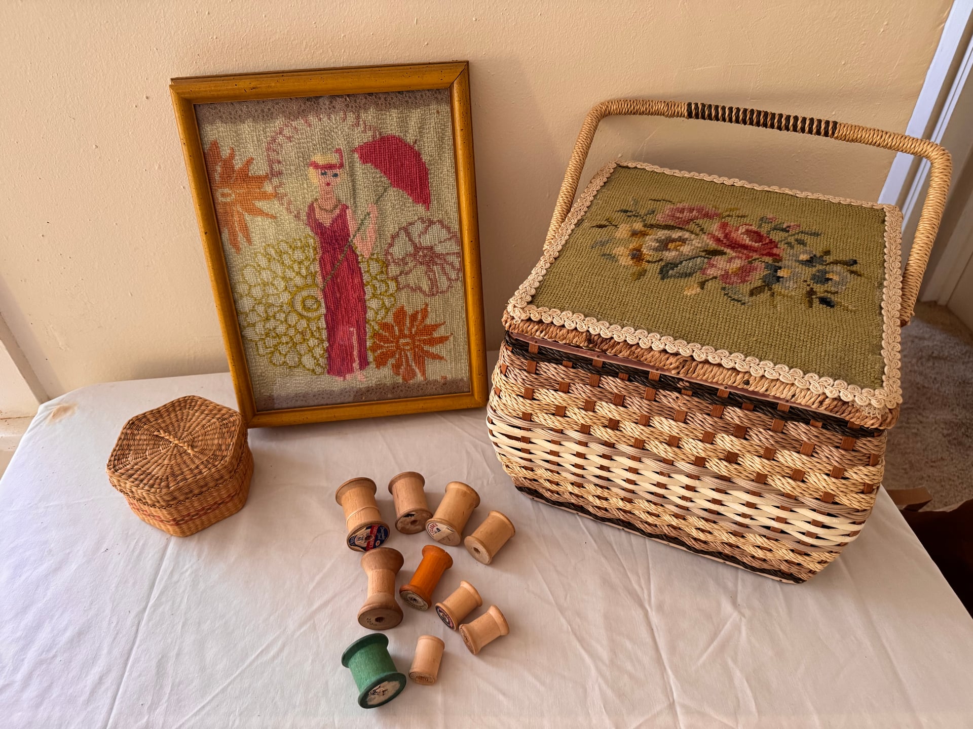 10+ Antique Sewing Basket BidRush