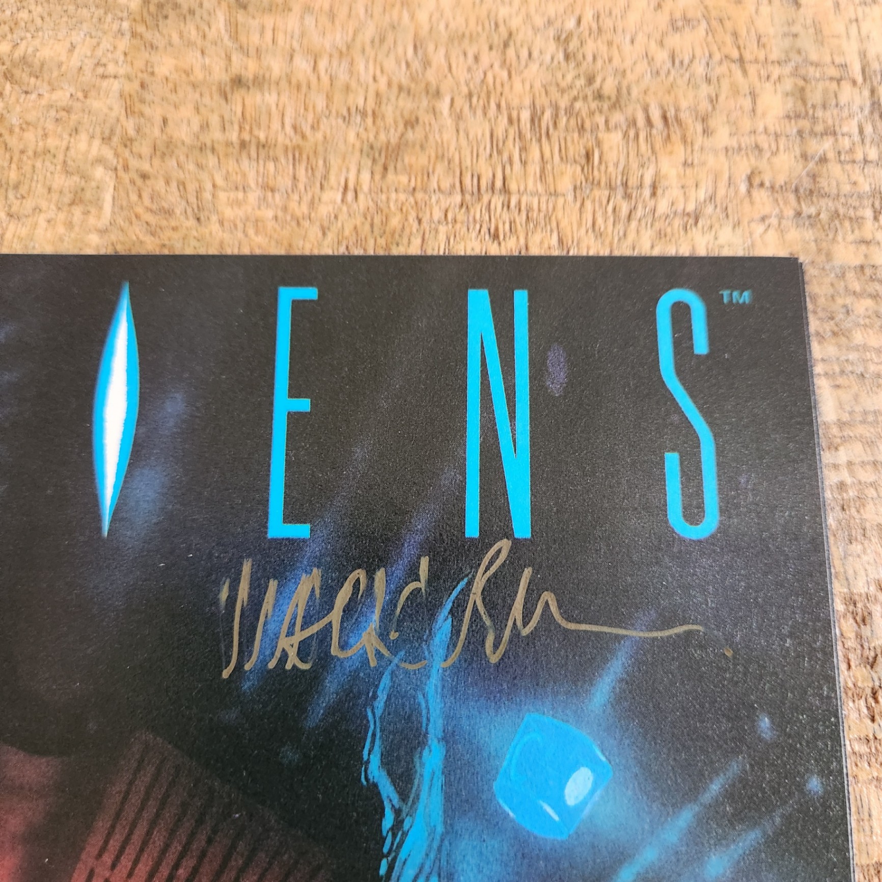 Aliens #1 SIGNED by artist and writer - image 3 of 5