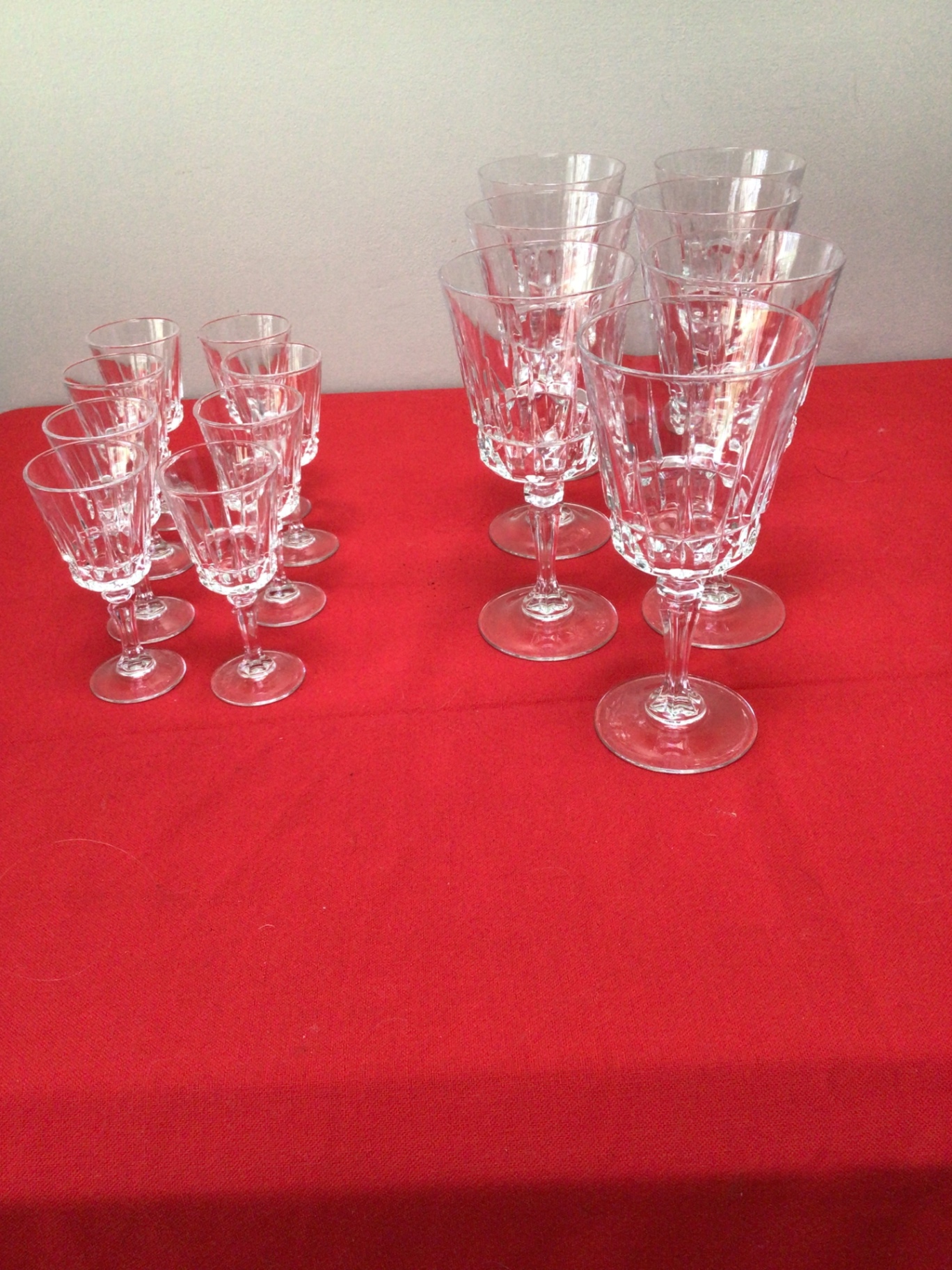 Crystal glassware set: Champagne flutes and stemmed glasses - image 2 of 2