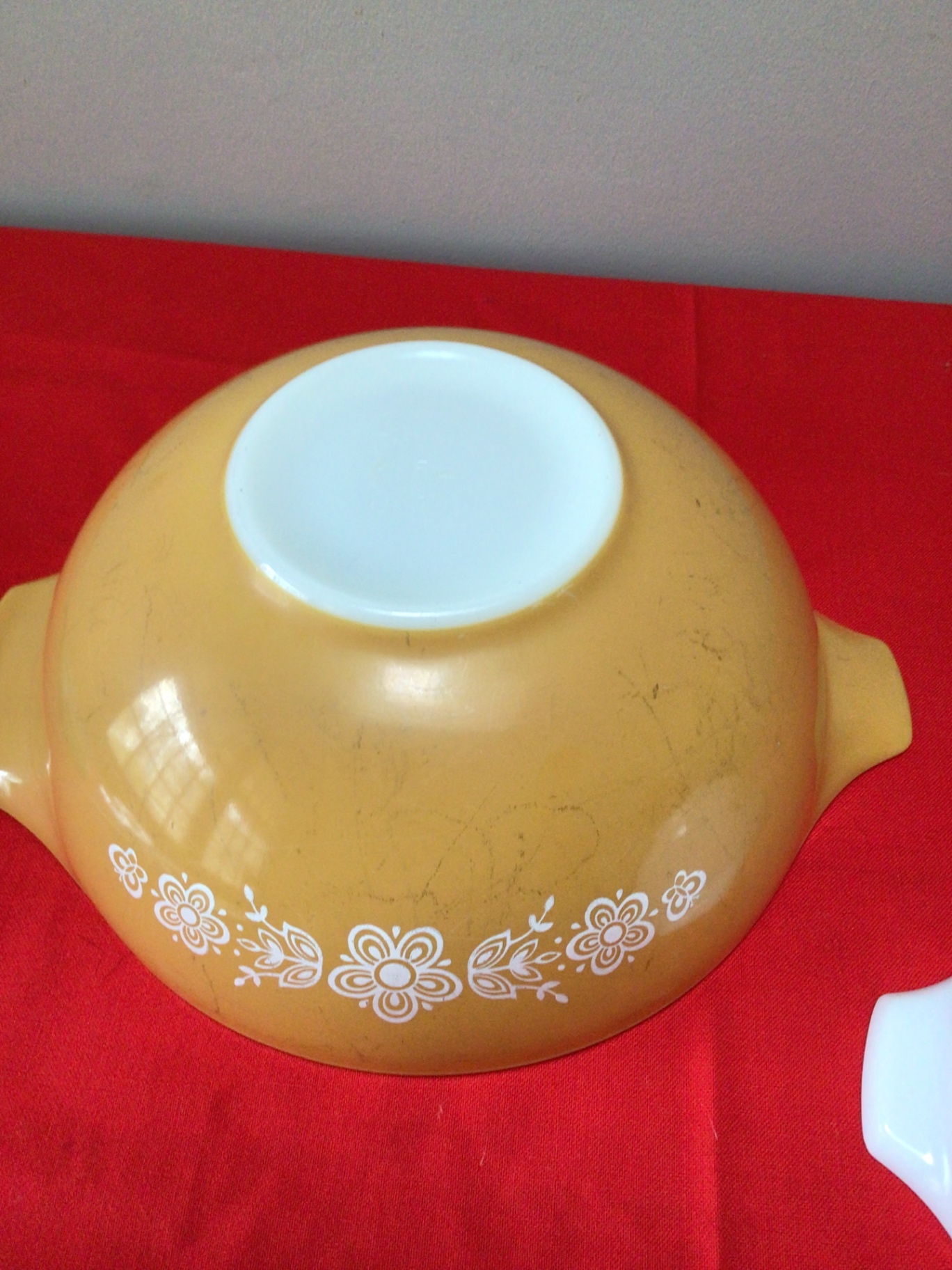 Pyrex floral-pattern mixing bowls (large yellow and small white) - image 3 of 4