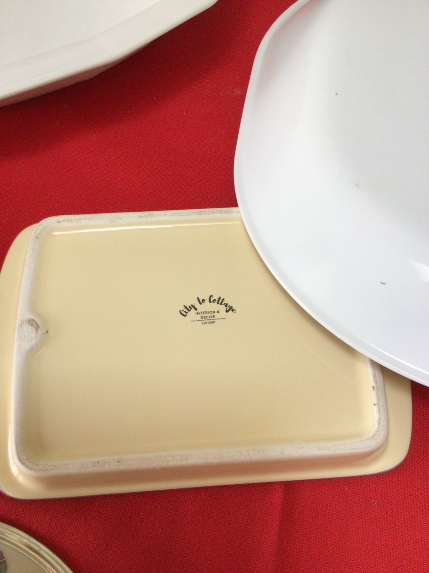 Assorted ceramic kitchenware and serving dishes - image 4 of 5