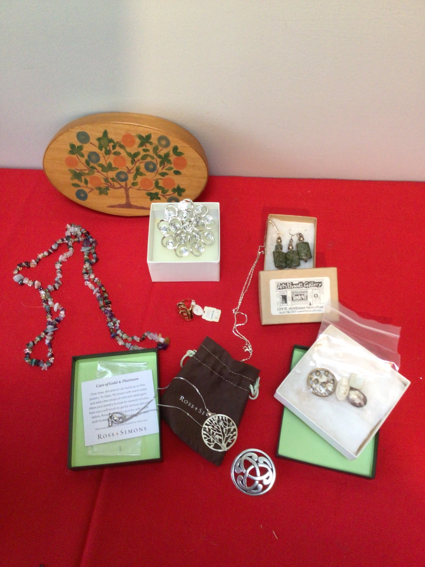 Assorted Jewelry Pieces with Boxes and Pouches - image 1 of 7
