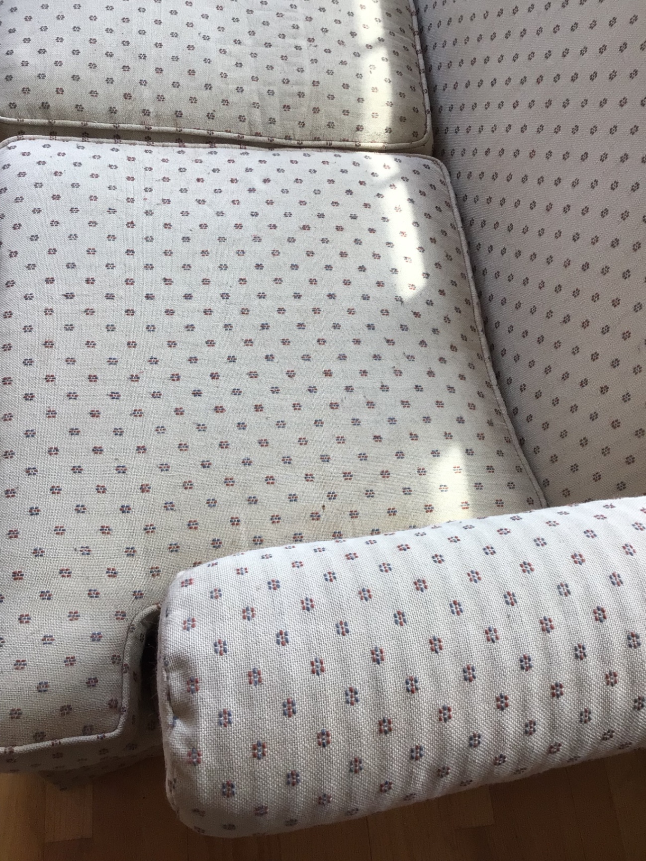 Beige patterned sofa - image 3 of 4