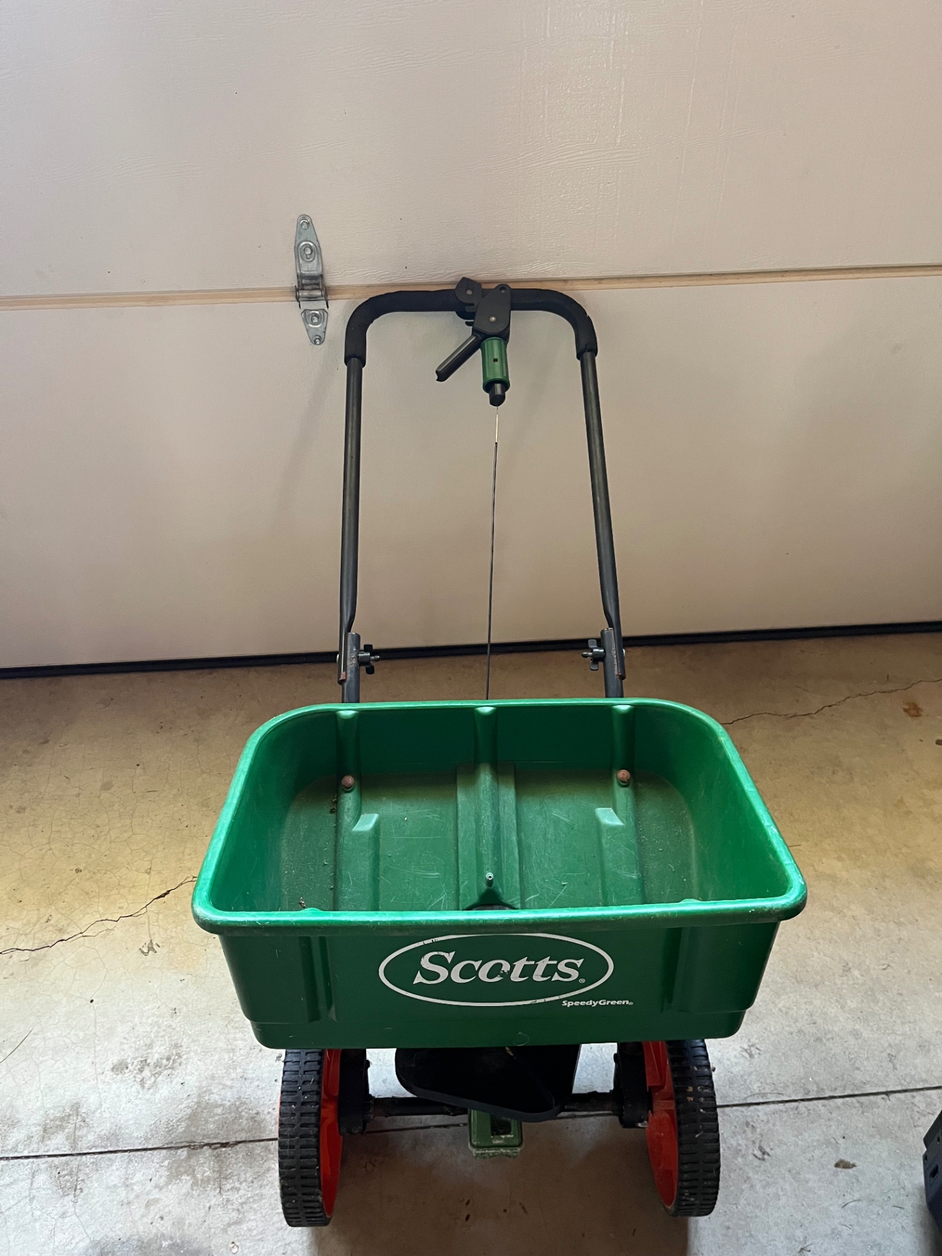 Green Scotts SpeedyGreen Garden Cart - image 1 of 2