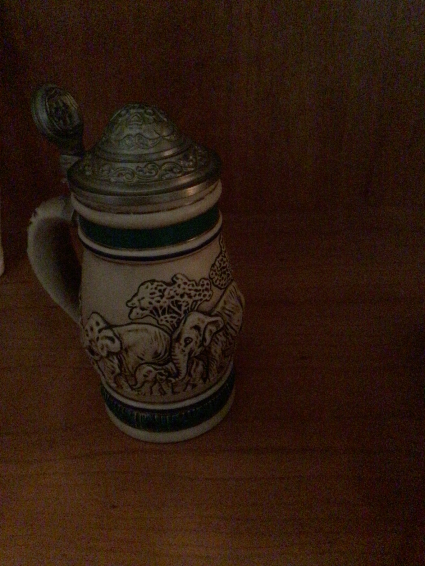 Dolls, figurines and ceramic collectibles - image 6 of 7