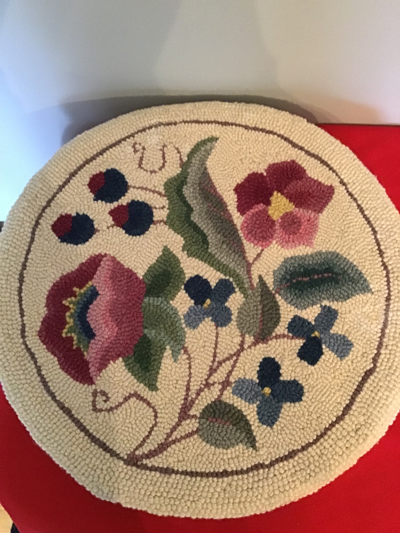 5 Round Hand-Hooked Floral seat pads - image 1 of 2
