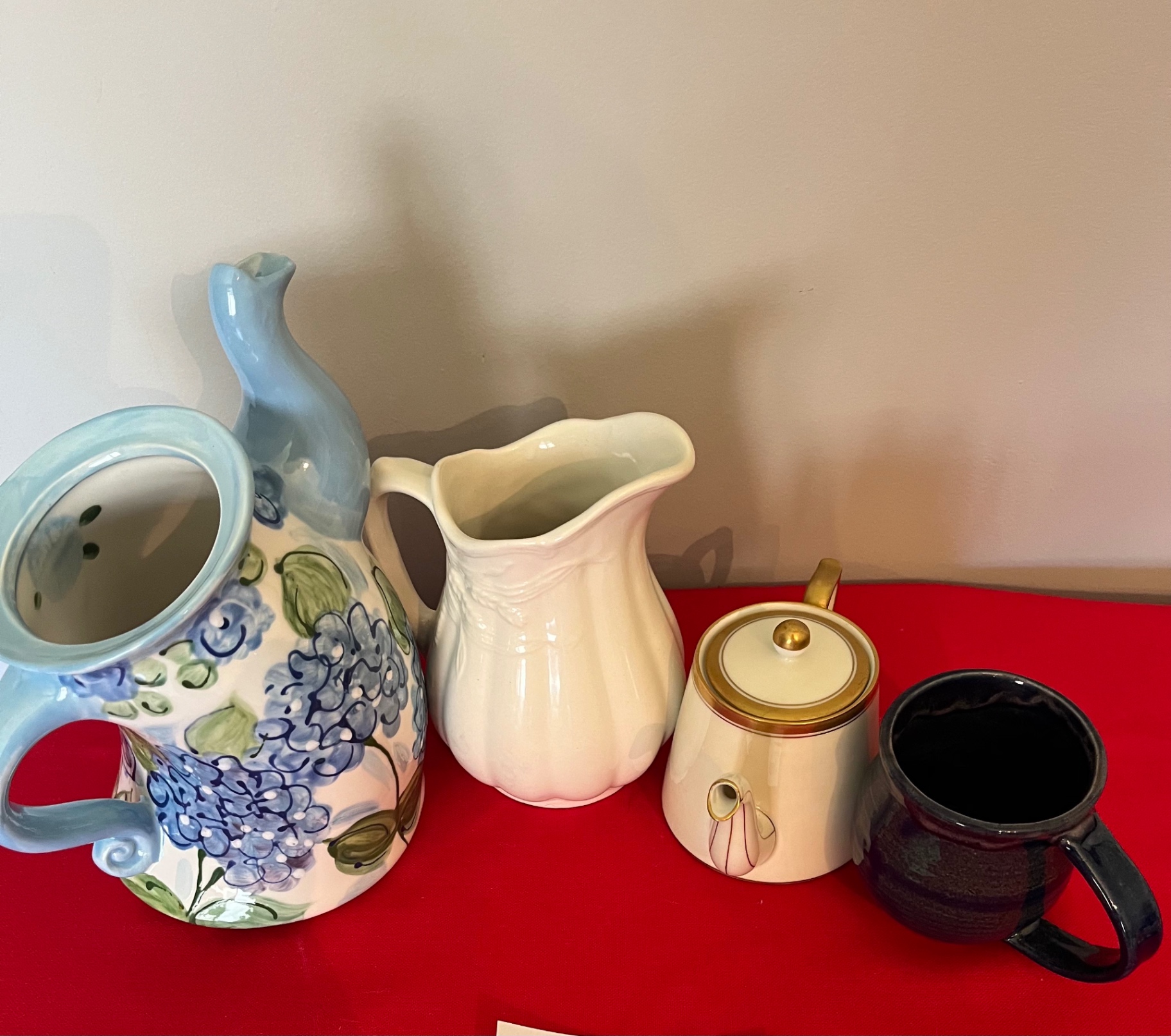 Ceramic pitcher, creamer, sugar pot, and mug set - image 1 of 1