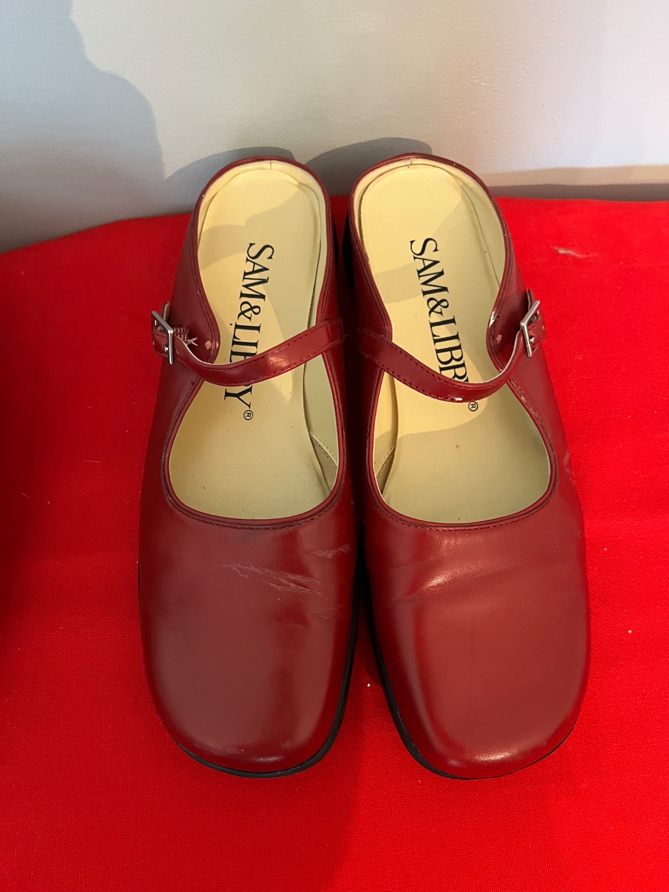 Red women's footwear: clogs and Mary Jane sandals - image 3 of 4