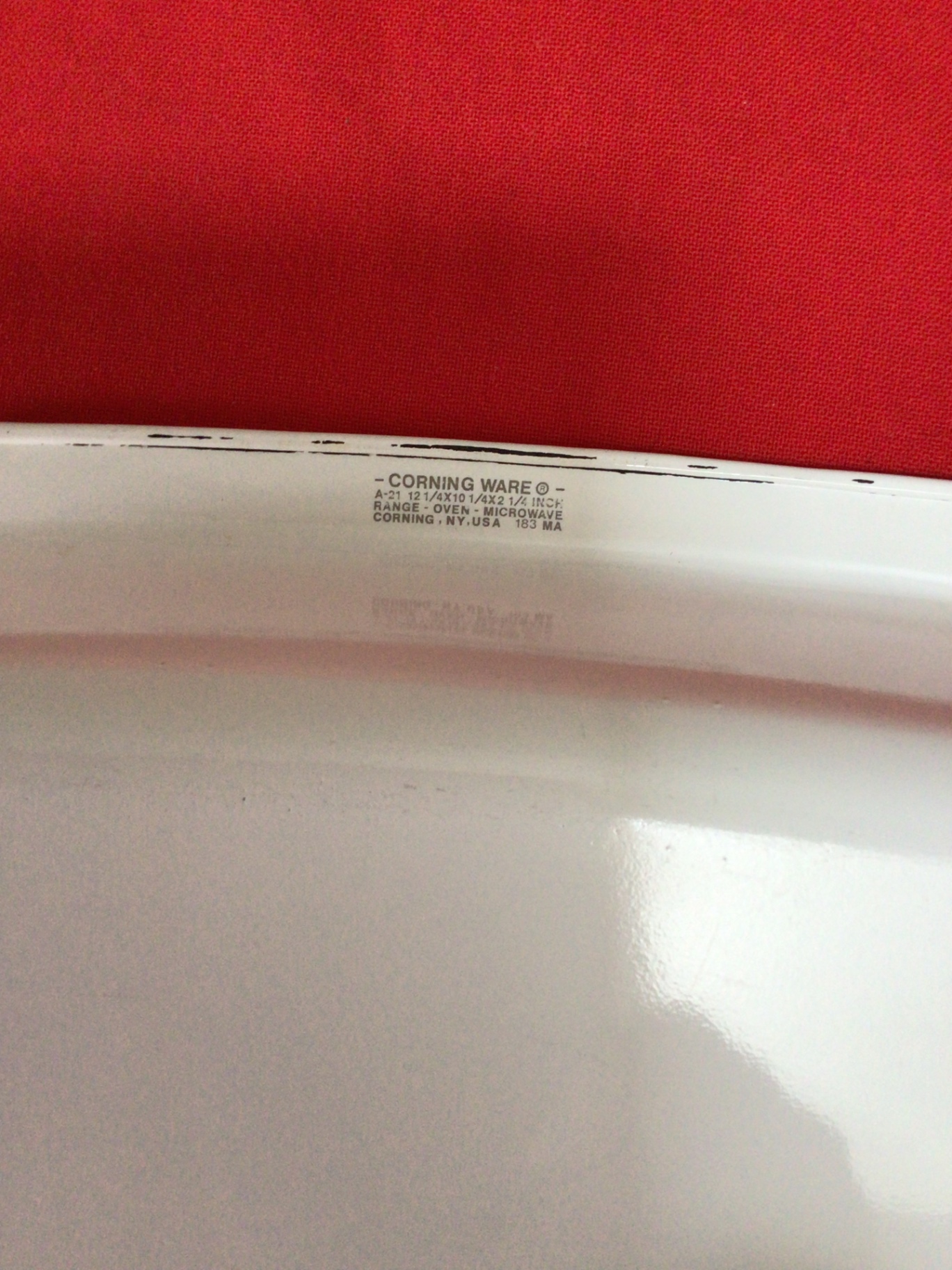 Bakeware collection: round cake pans, muffin pans, and glass/ceramic baking dishes - image 4 of 4