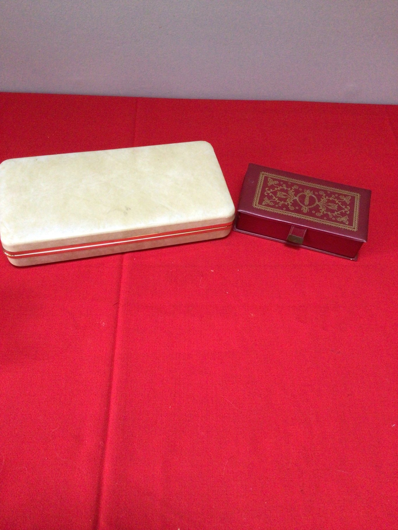 Assorted Jewelry in Blue Display Boxes - image 4 of 4