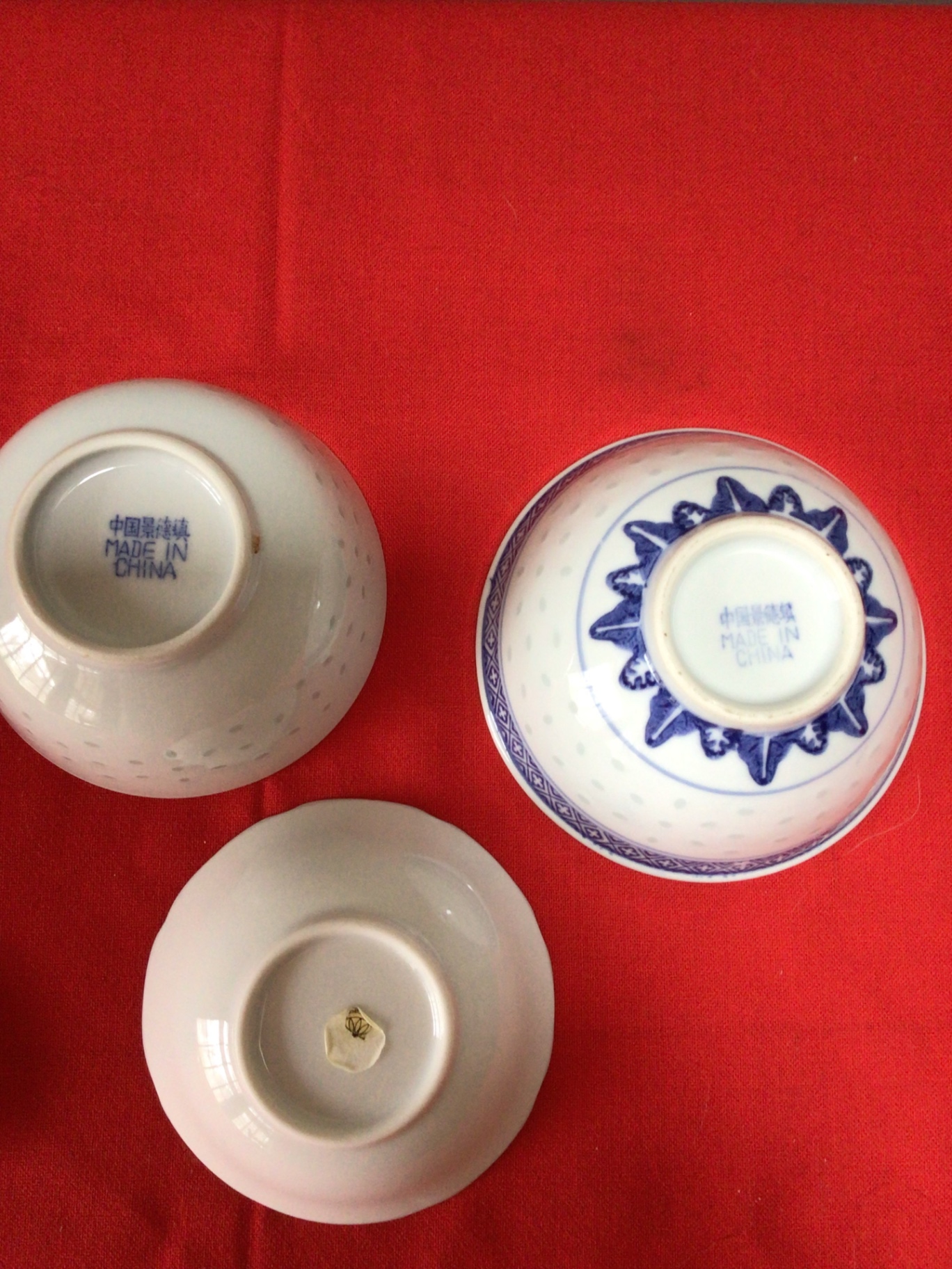Blue-and-white Chinese porcelain bowls and spoon set - image 4 of 4