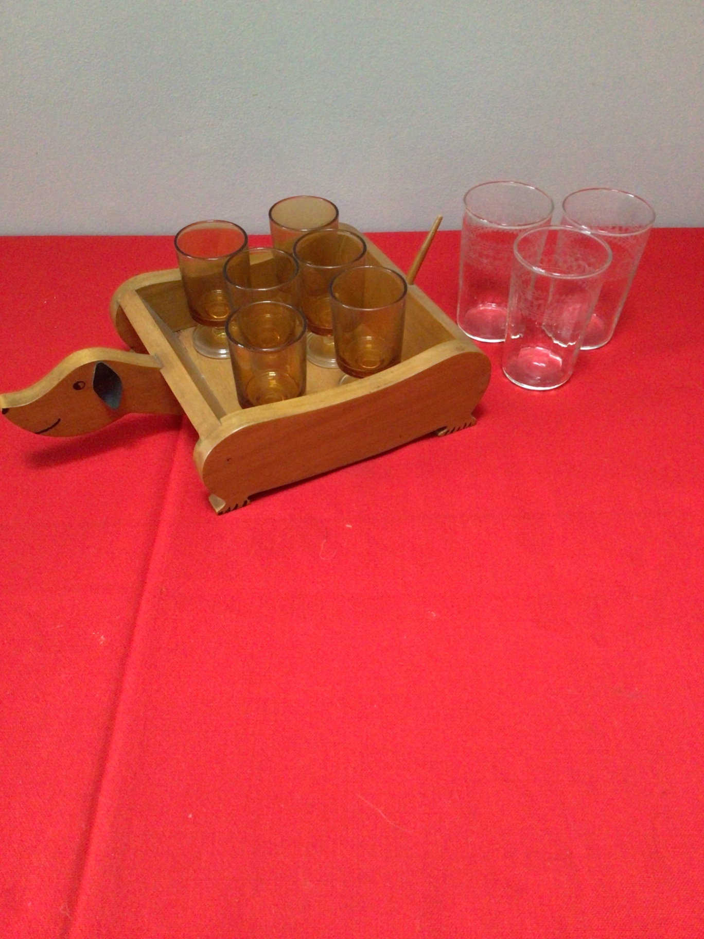 Wooden duck-shaped shot glass caddy with amber glasses - image 1 of 3