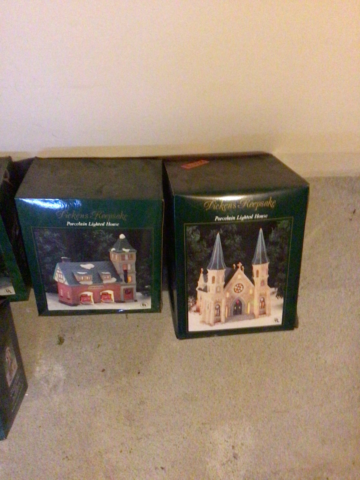 Porcelain Lighted Christmas Village Houses - image 3 of 3