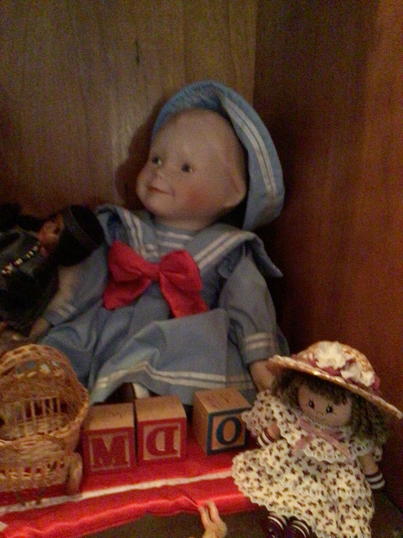 Assorted dolls and toy accessories - image 4 of 7