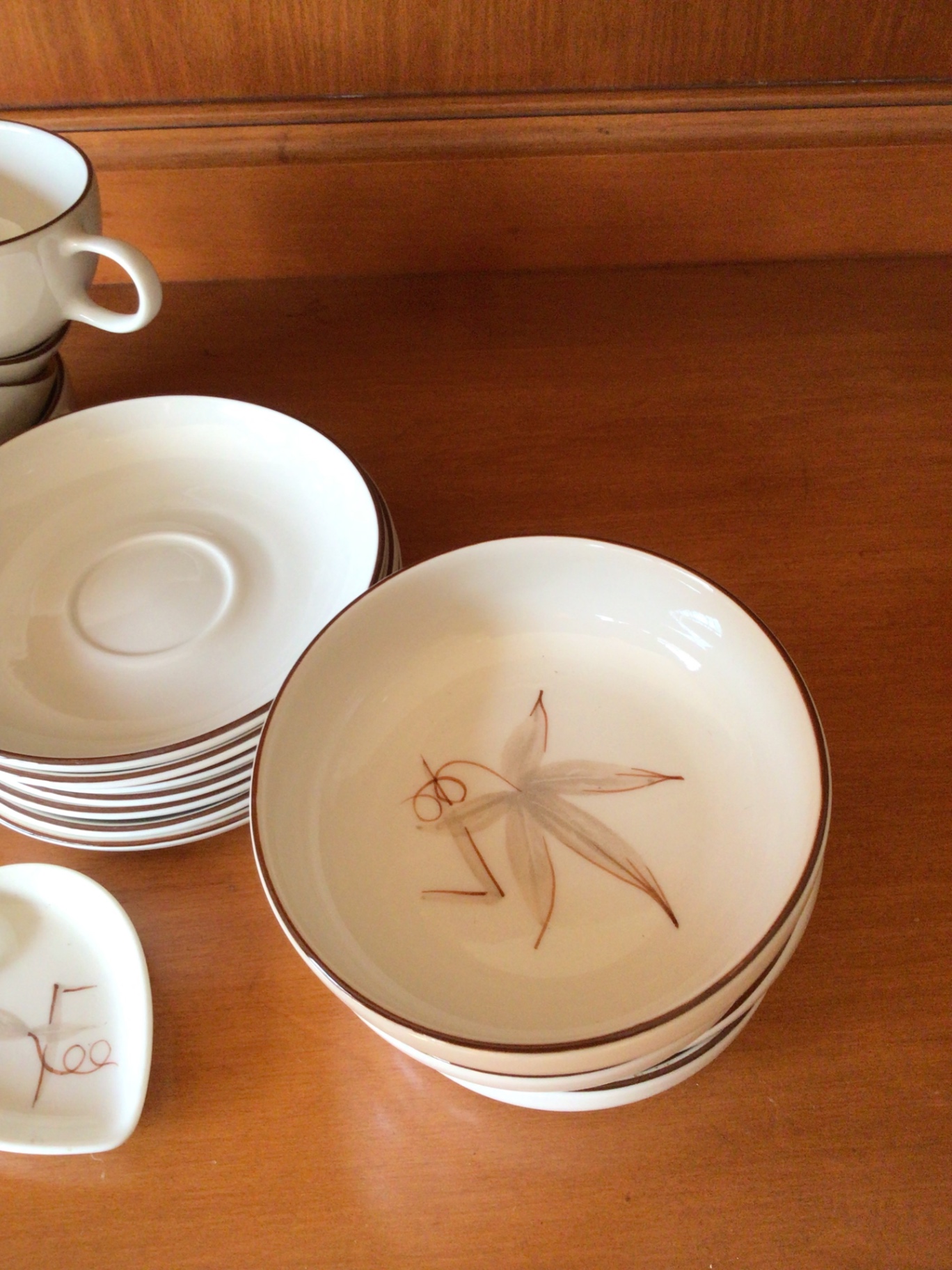 Winfield White ceramic dishware set with brown trim - image 3 of 4