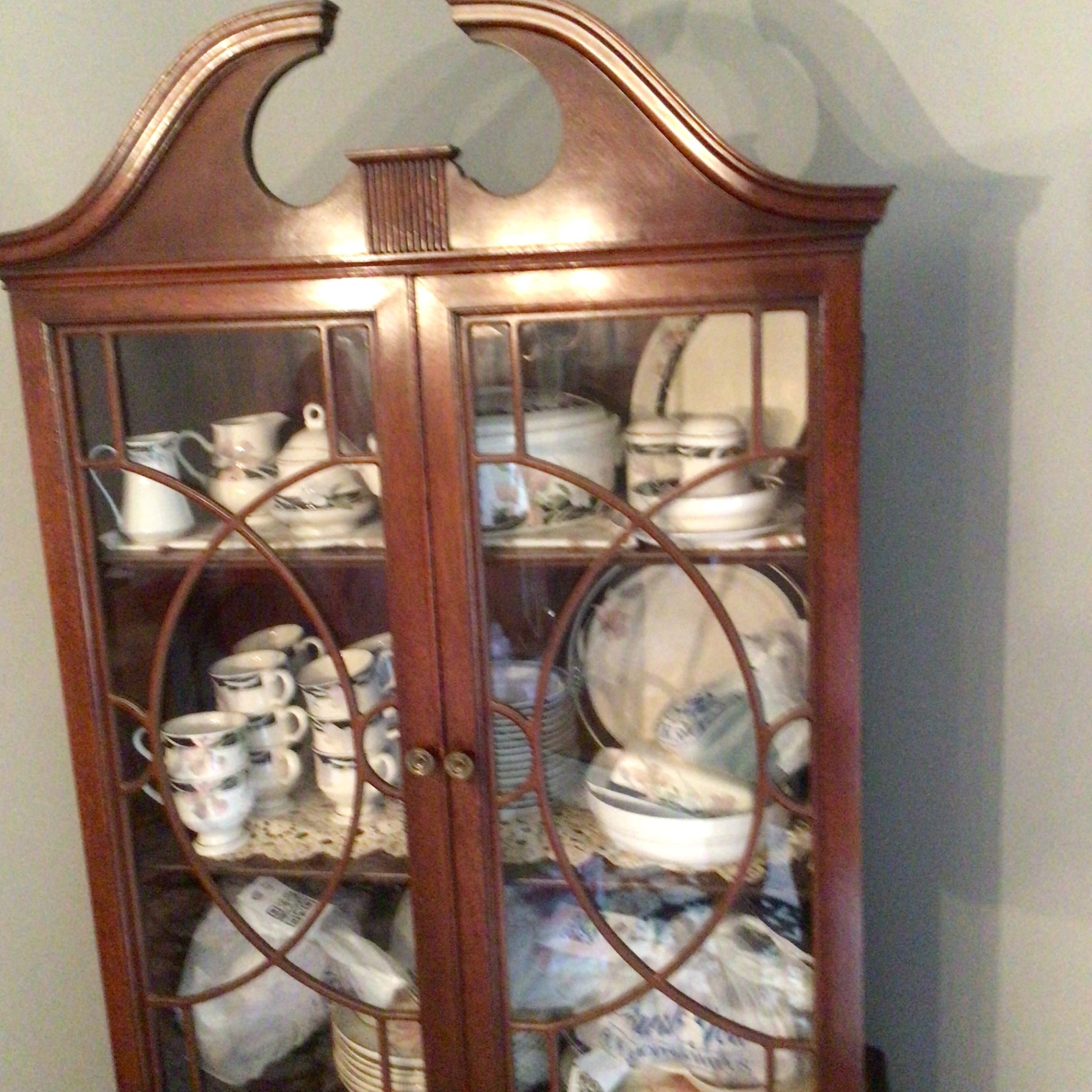 Wooden china cabinet with glass doors - image 3 of 3