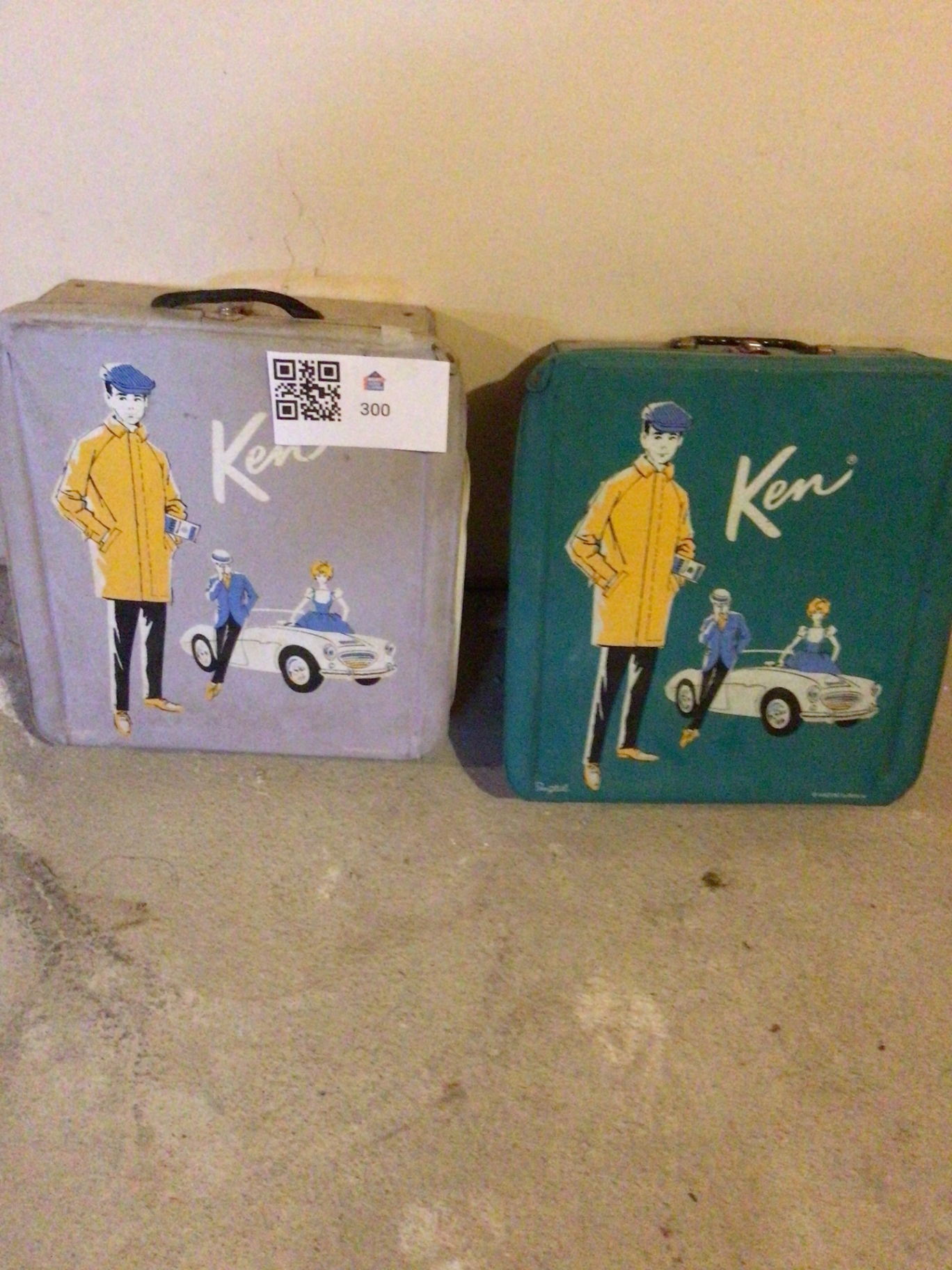 Two Ken-branded vintage suitcases with clothing - image 1 of 3